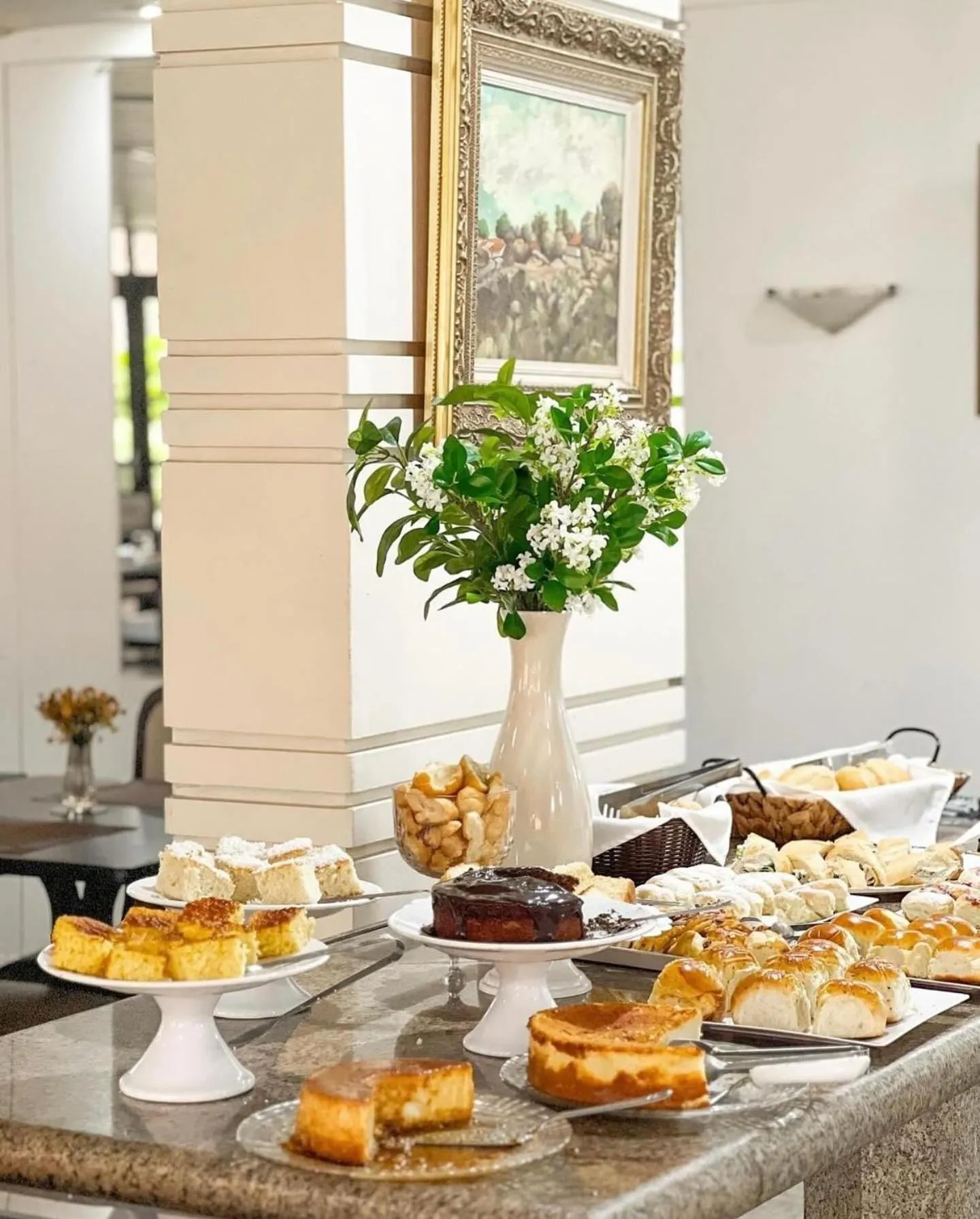 Breakfast in Uberaba Apart Hotel by Easy Hotéis