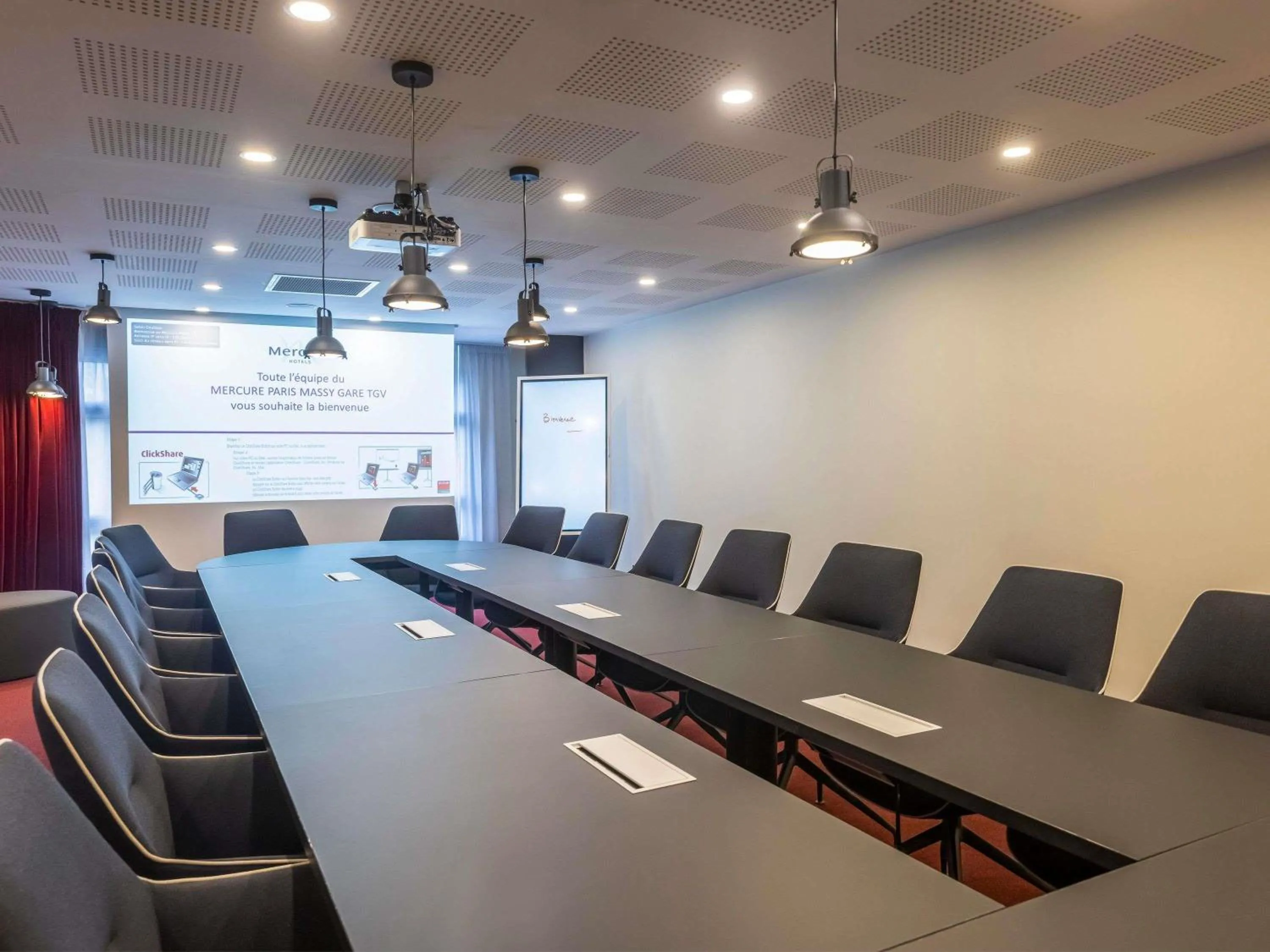 Meeting/conference room in Mercure Paris Massy Gare TGV