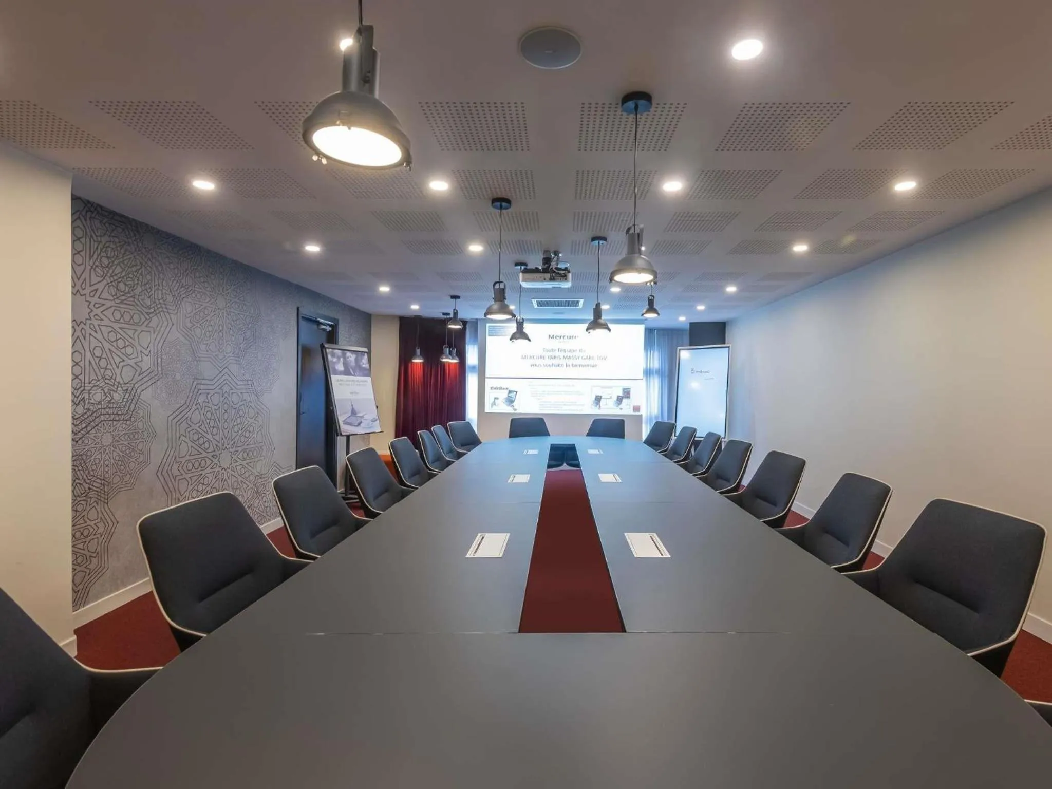 Meeting/conference room in Mercure Paris Massy Gare TGV