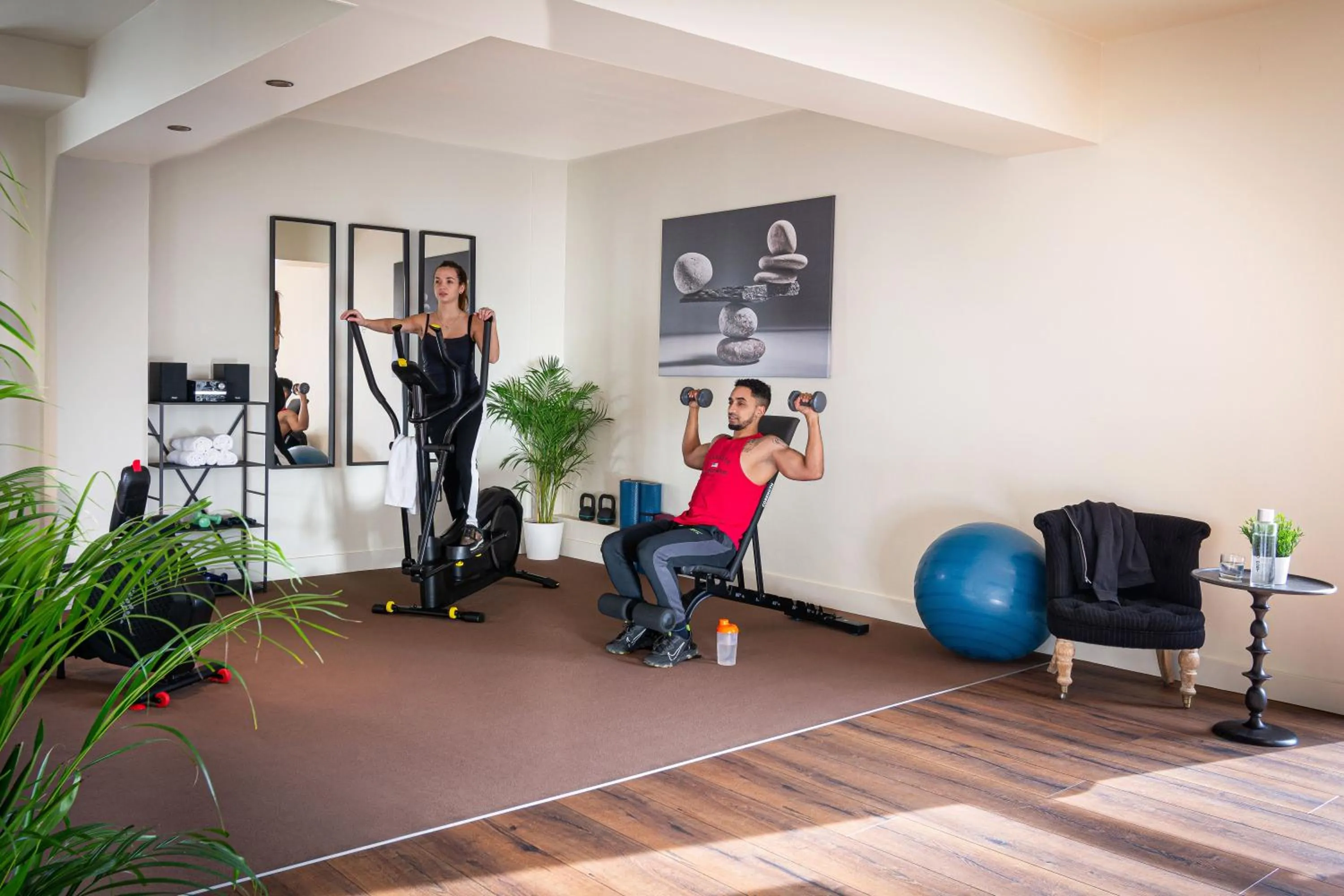 Fitness centre/facilities in Hôtel du Port