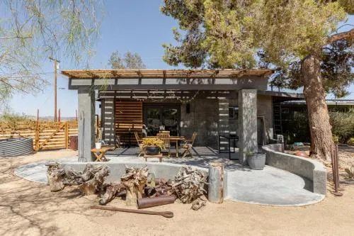 Popular Homestead! Location, Stargaze, Views!