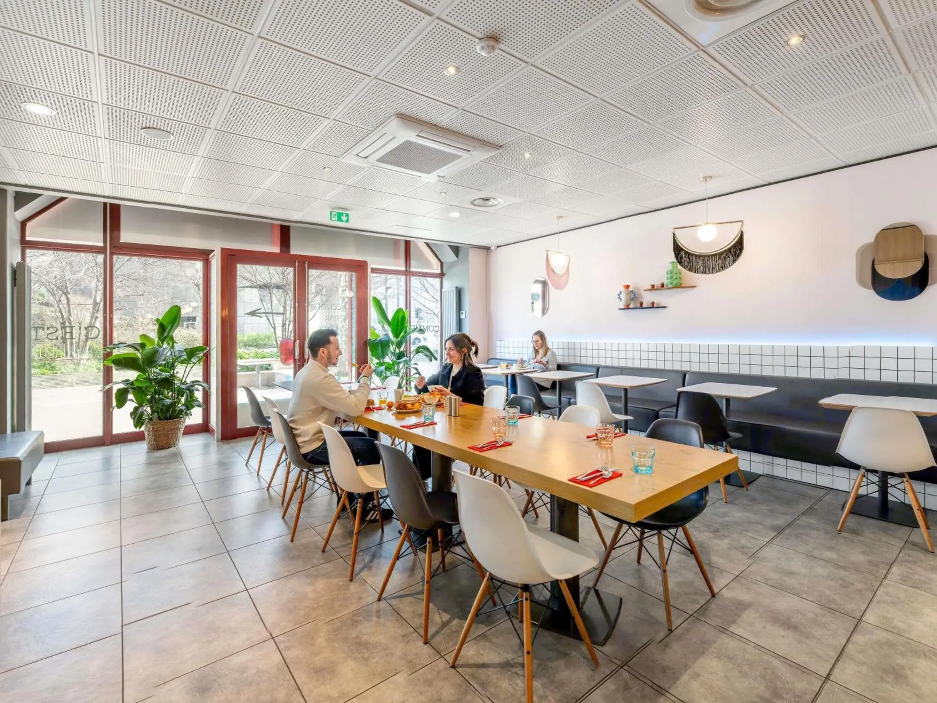 Restaurant/places to eat in ibis Lyon Part Dieu Les Halles Restaurant/places to eat in ibis Lyon Part Dieu Les Halles