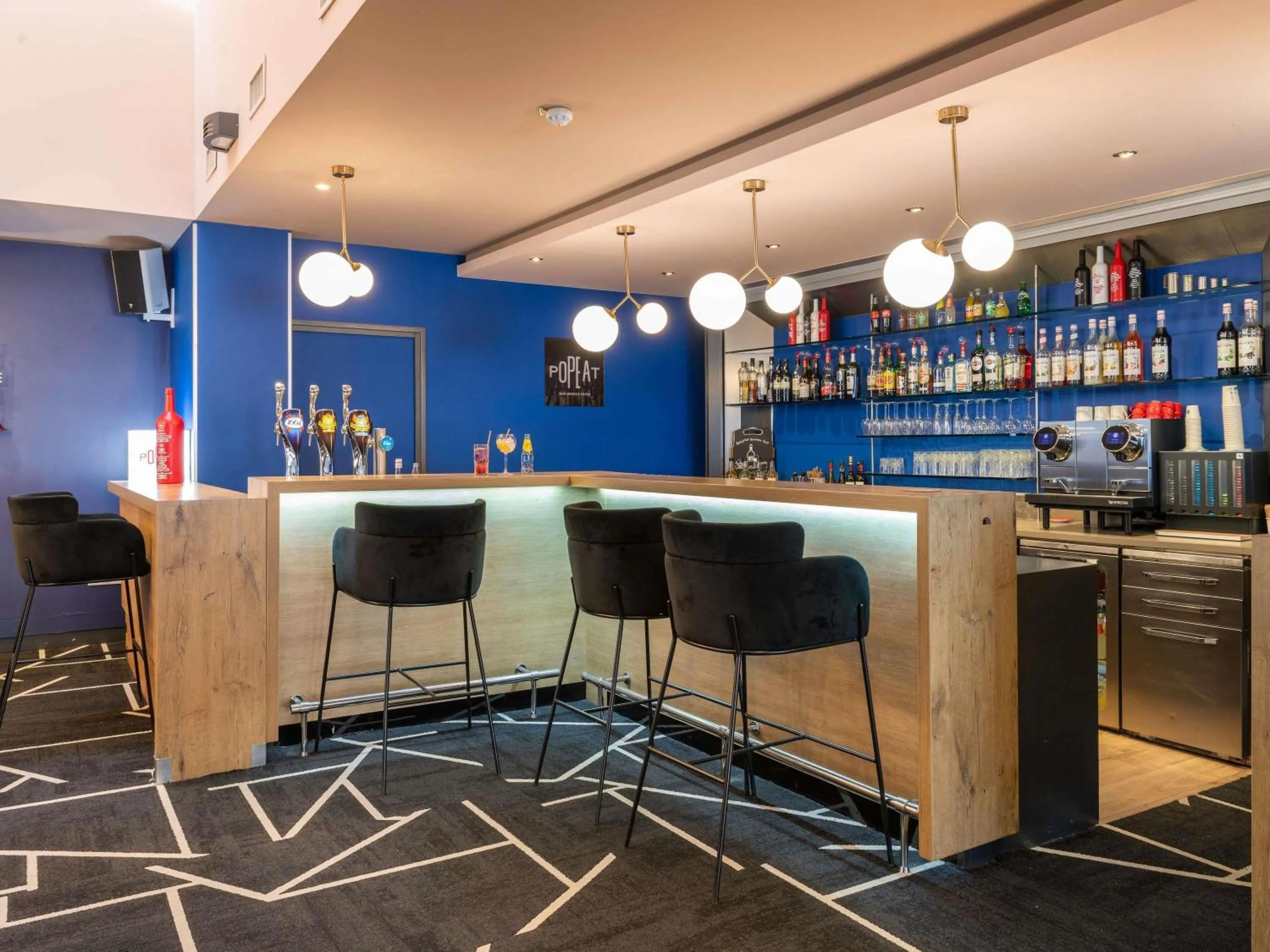 Lounge or bar in ibis Lyon Part Dieu Les Halles