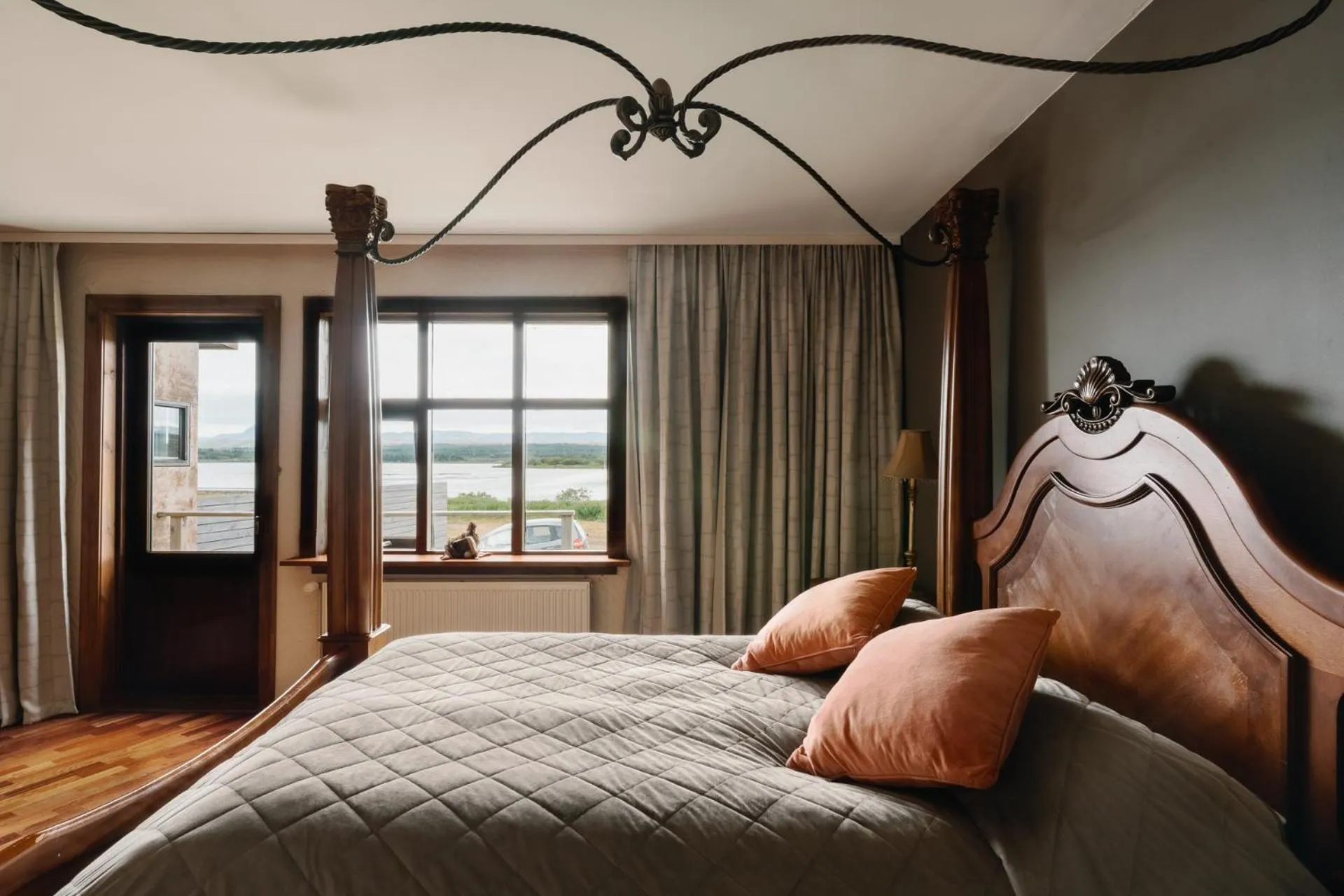 Bedroom, Bed in Hotel Kriunes