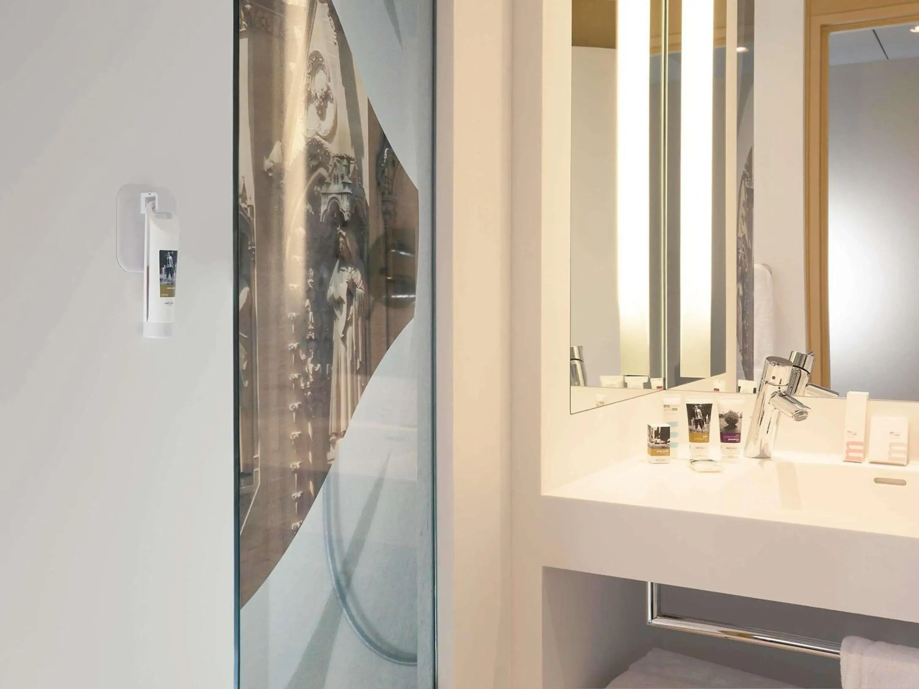 Bedroom in Mercure Metz Centre Bedroom in Mercure Metz Centre