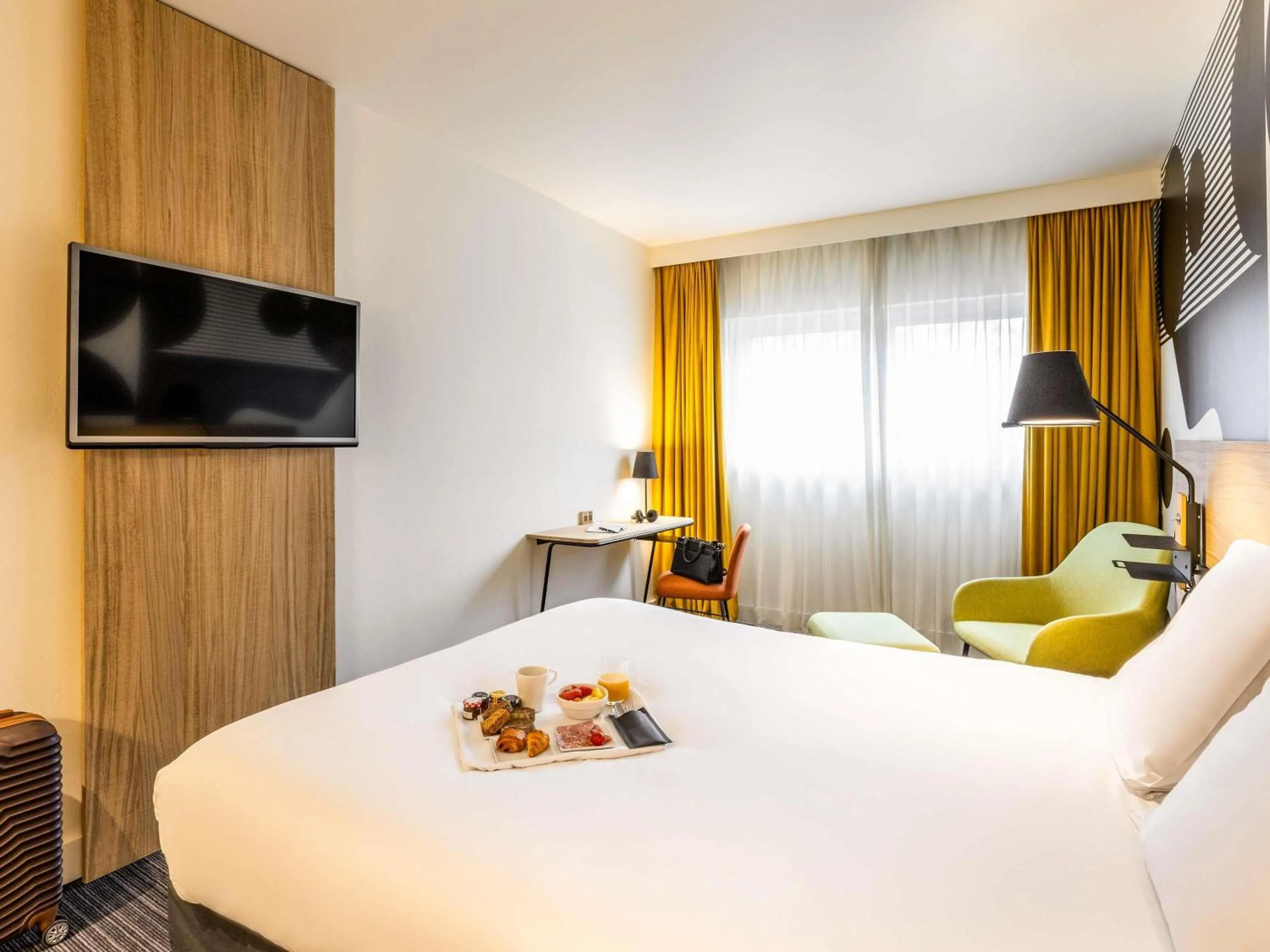 Bedroom, Bed in Mercure Metz Centre