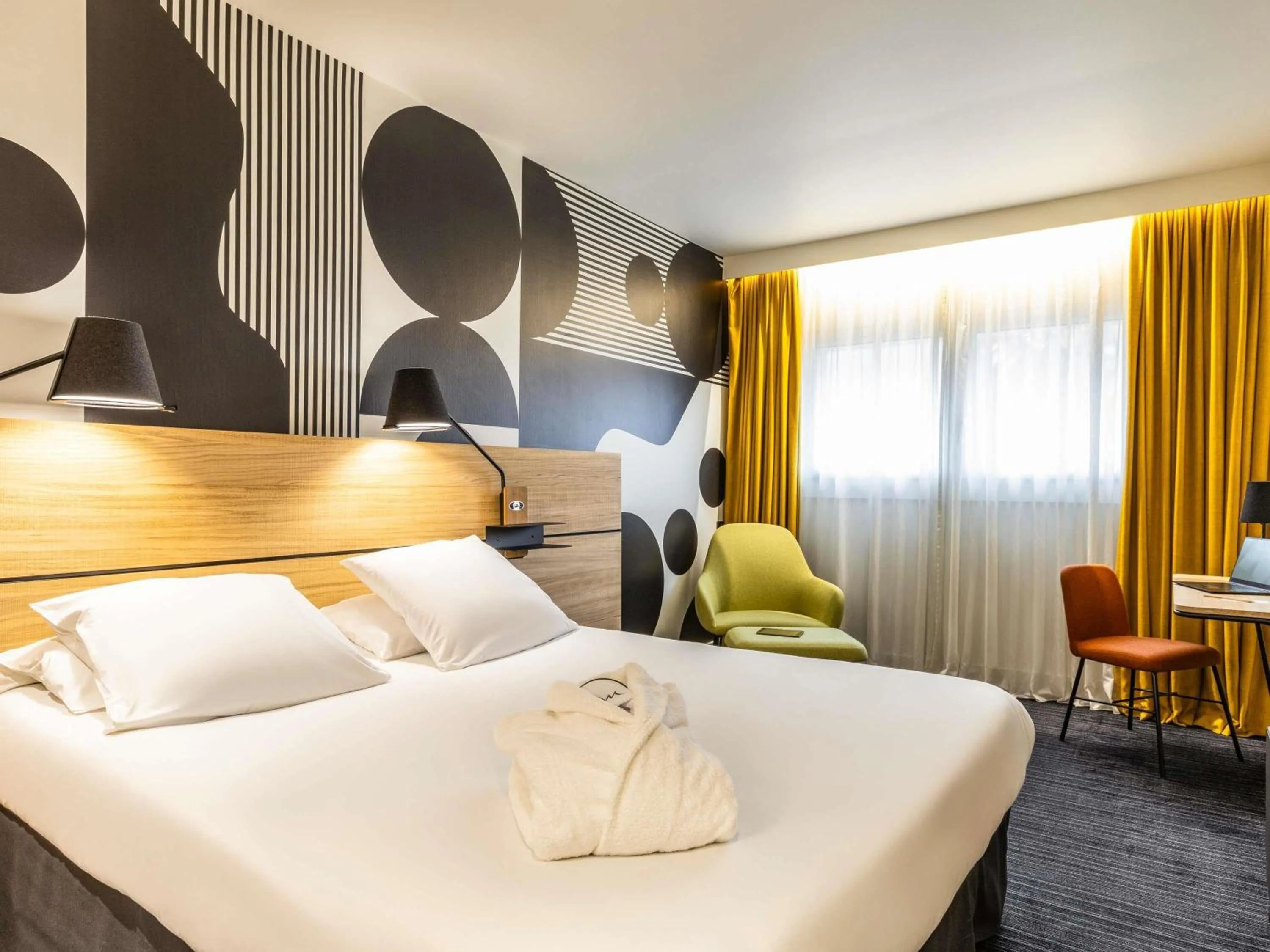 Bedroom, Bed in Mercure Metz Centre