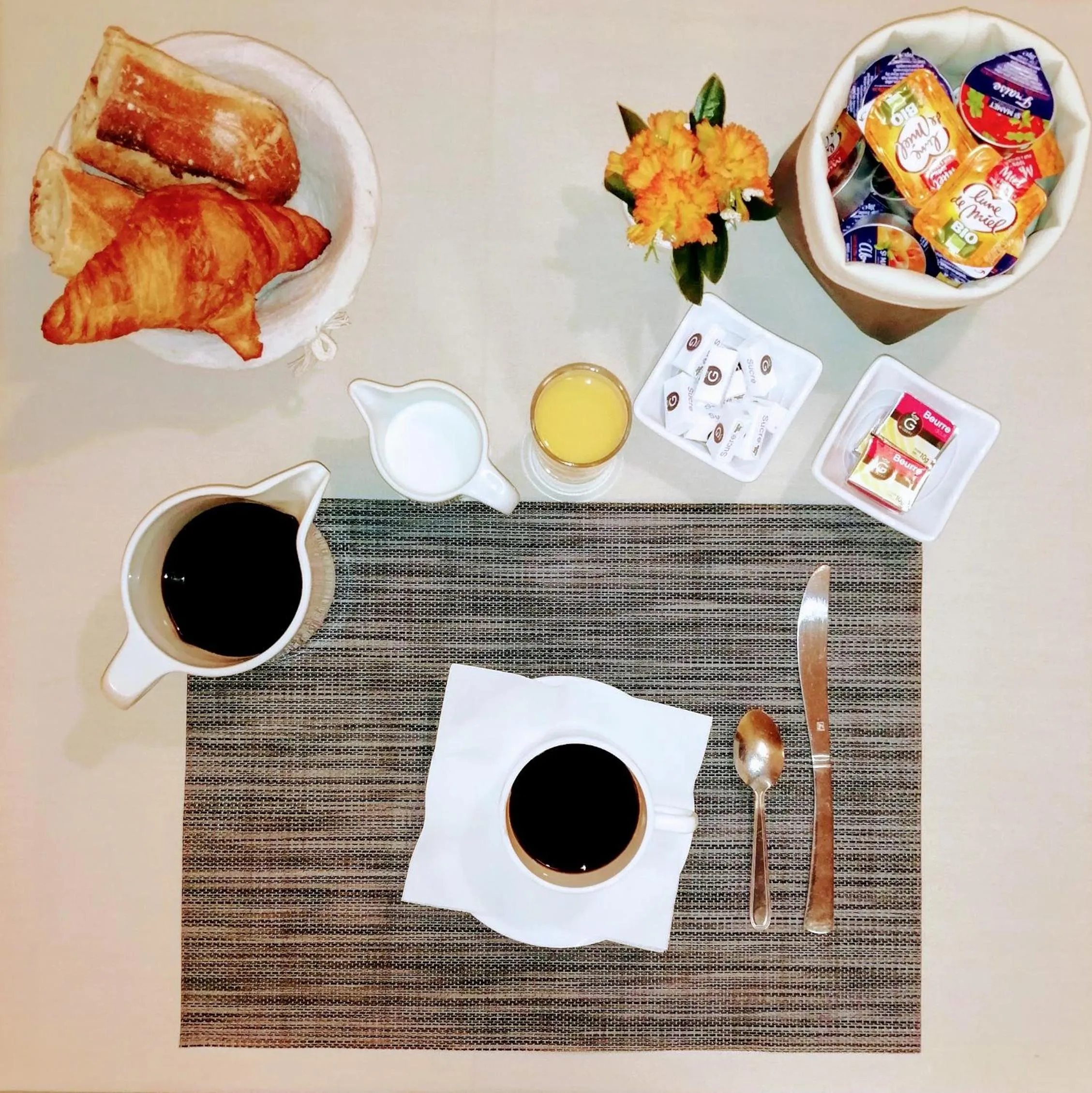 Property building in Hôtel Jaurès