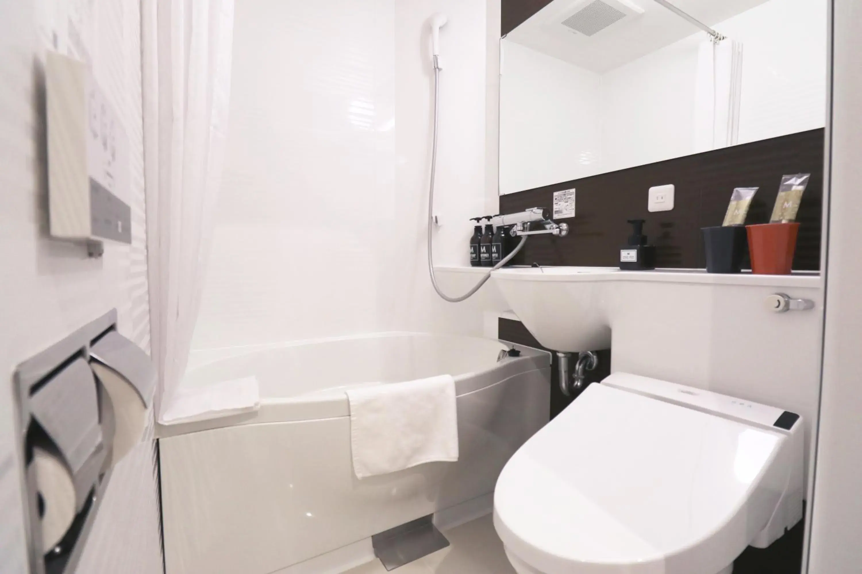 Bathroom in M's Hotel Sanjo Wakoku