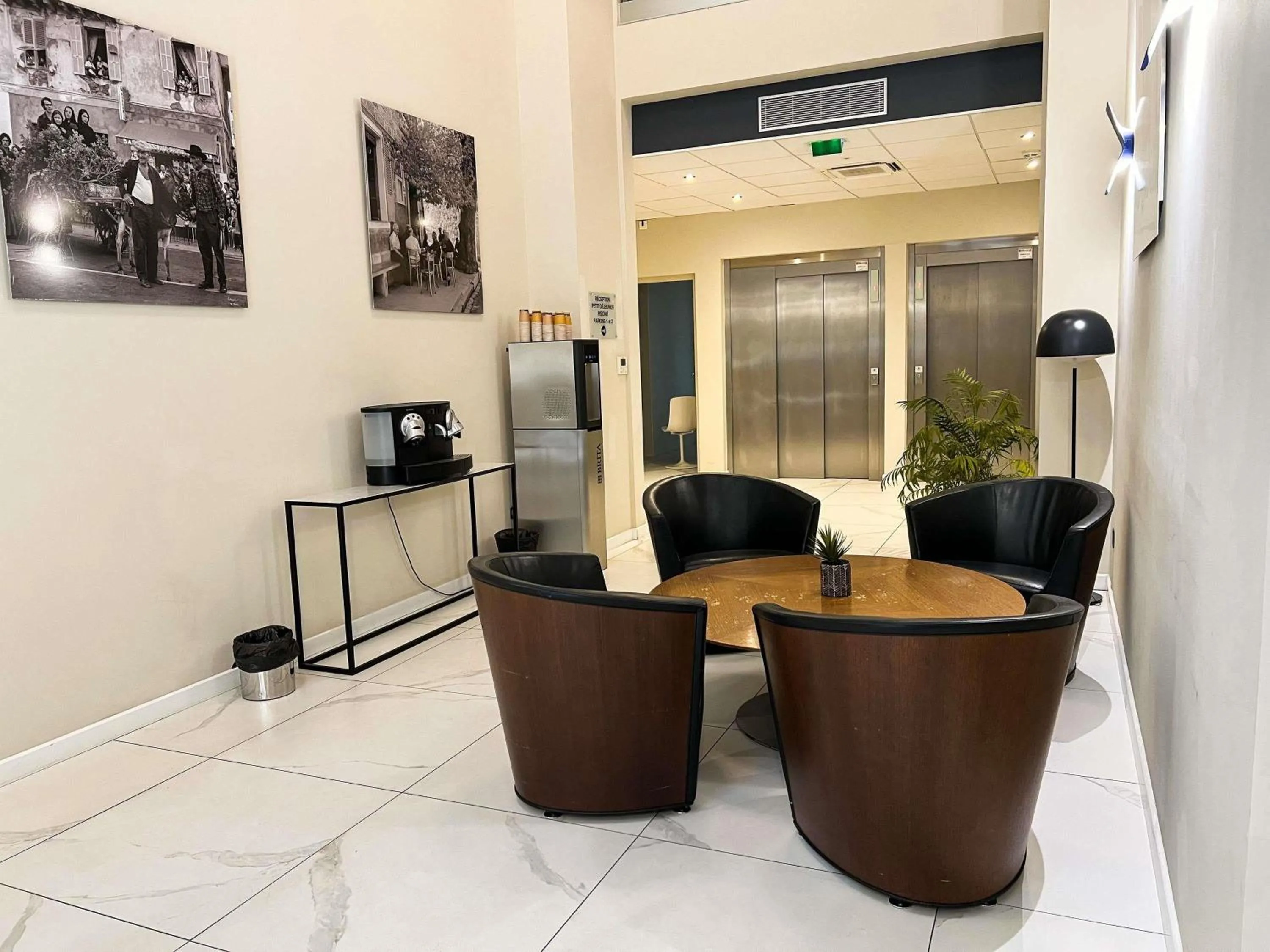 Business facilities in Mercure Ajaccio
