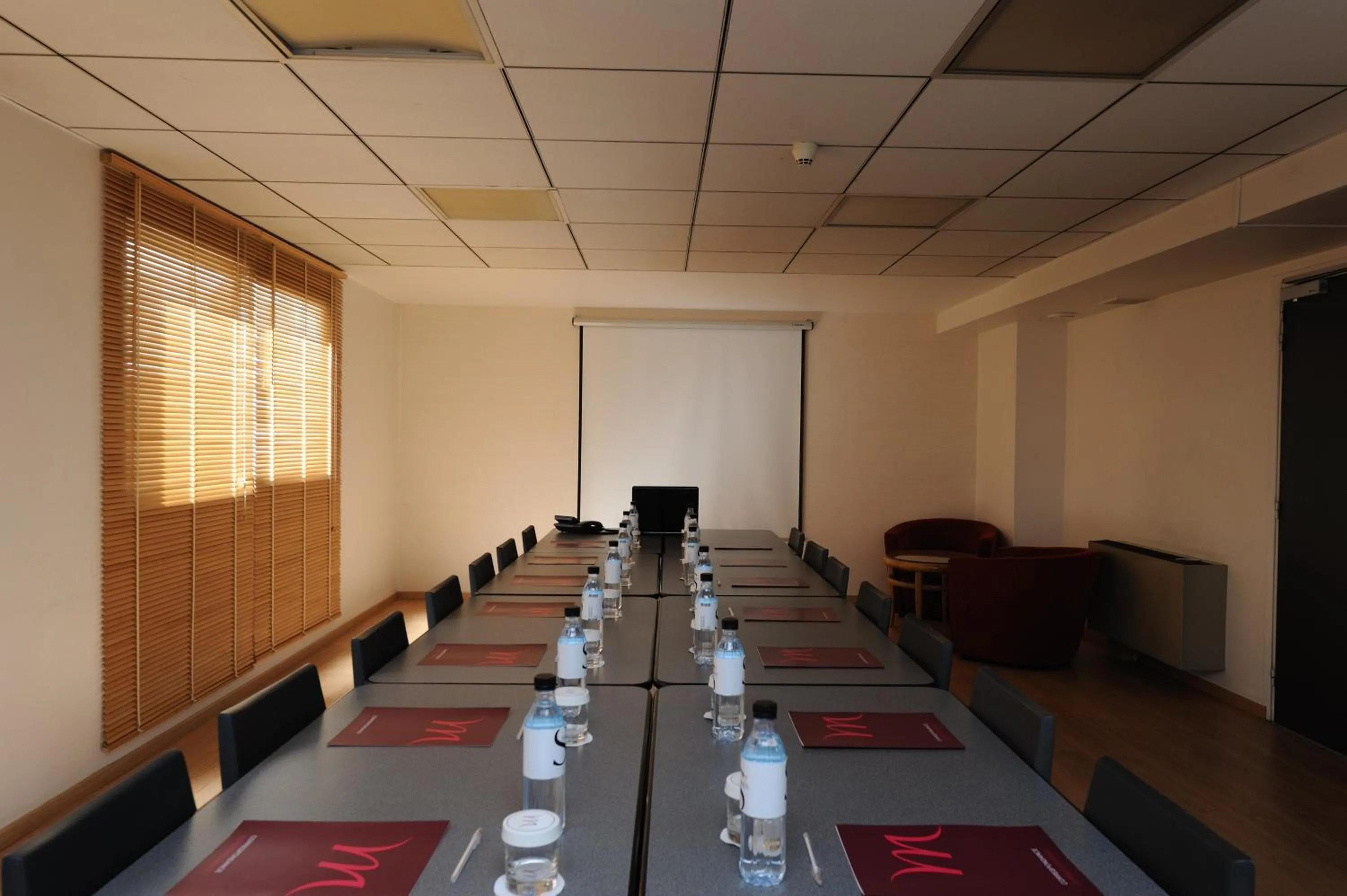 Business facilities in Mercure Ajaccio