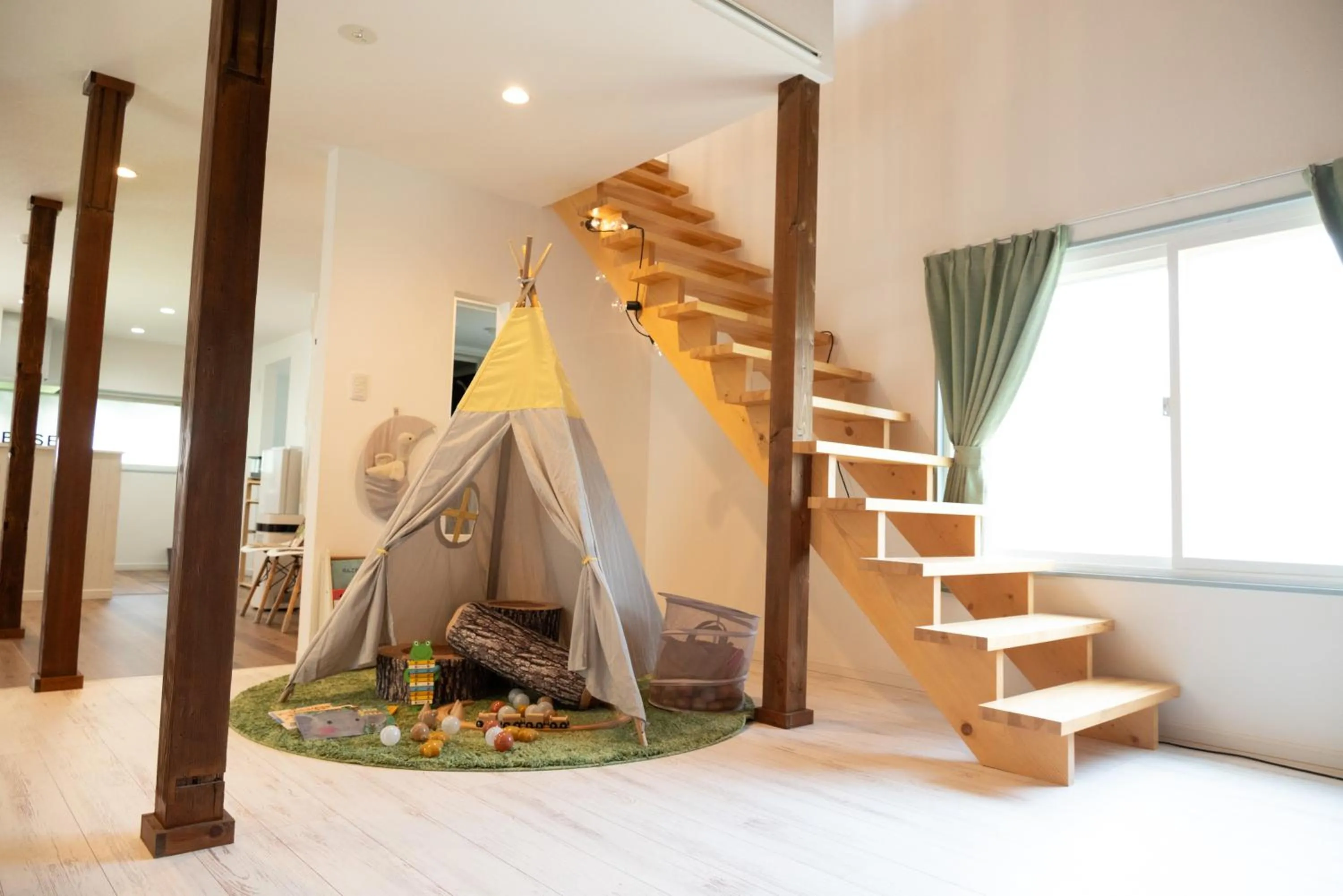 Play Ground BASE -higashikawa-