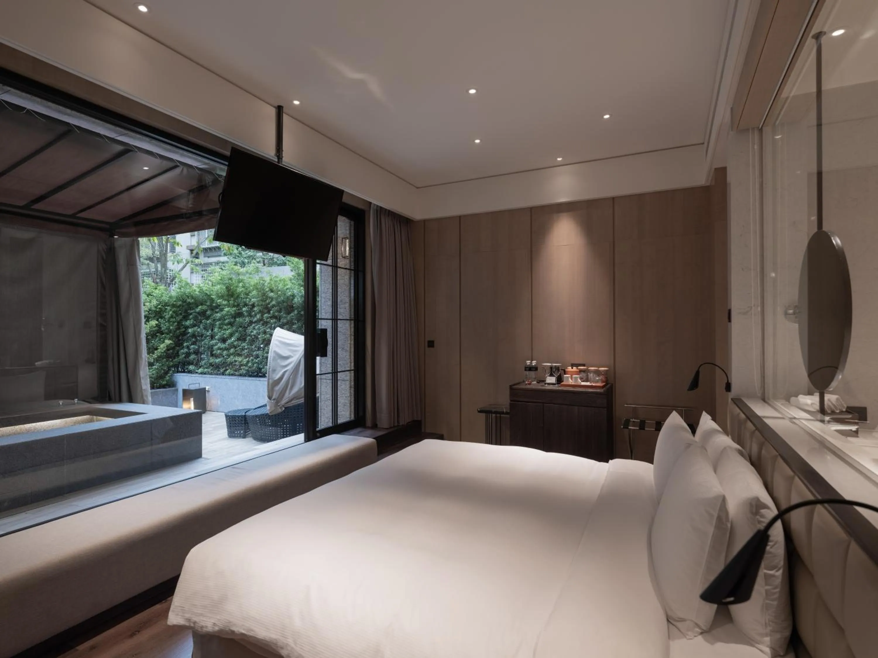 Photo of the whole room, Bed in Hotel Mvsa+Michelin 2 Starred Molino de Urdàniz