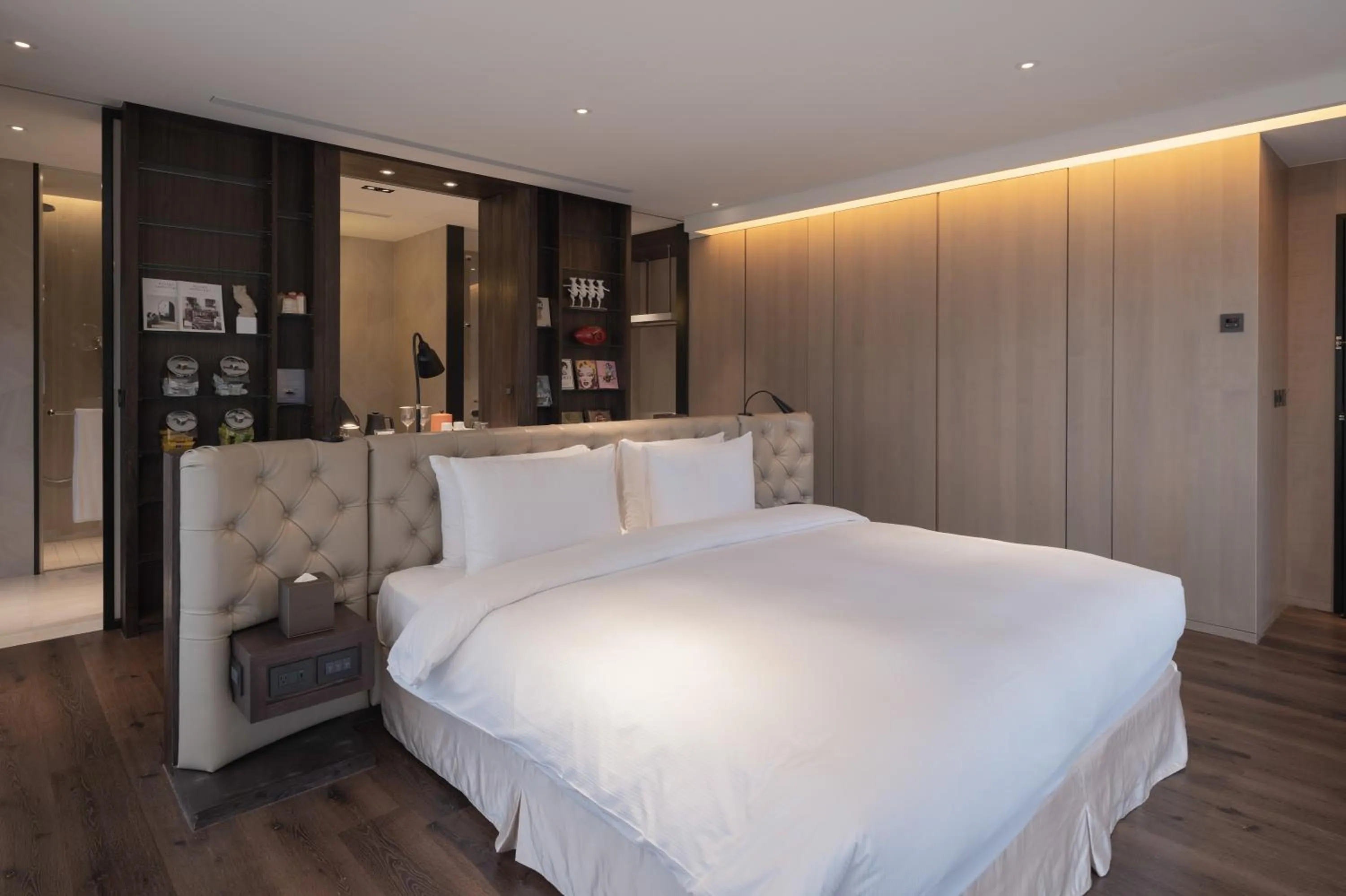 Photo of the whole room, Bed in Hotel Mvsa+Michelin 2 Starred Molino de Urdàniz