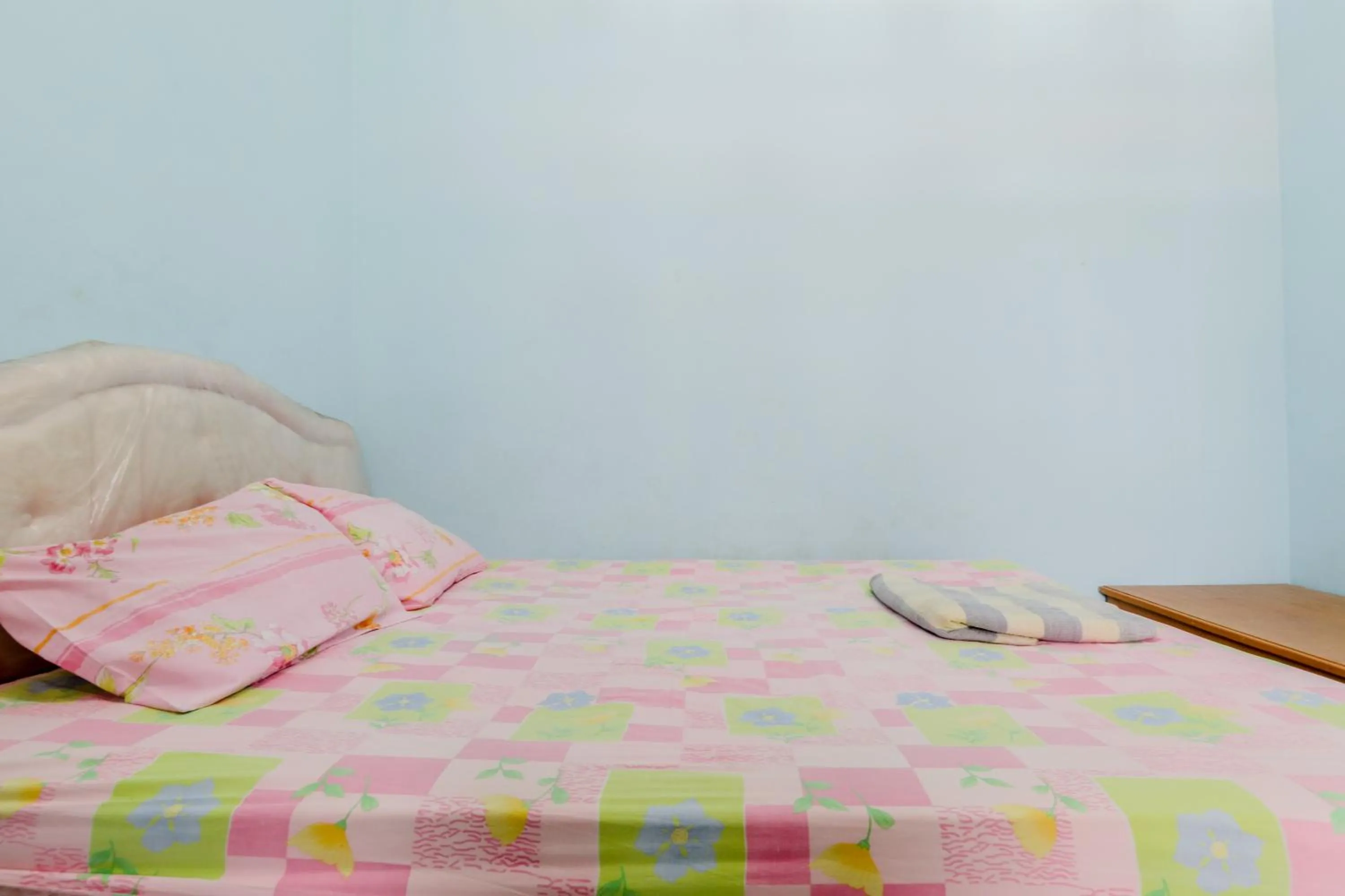 Bedroom, Bed in Losmen Parikesit