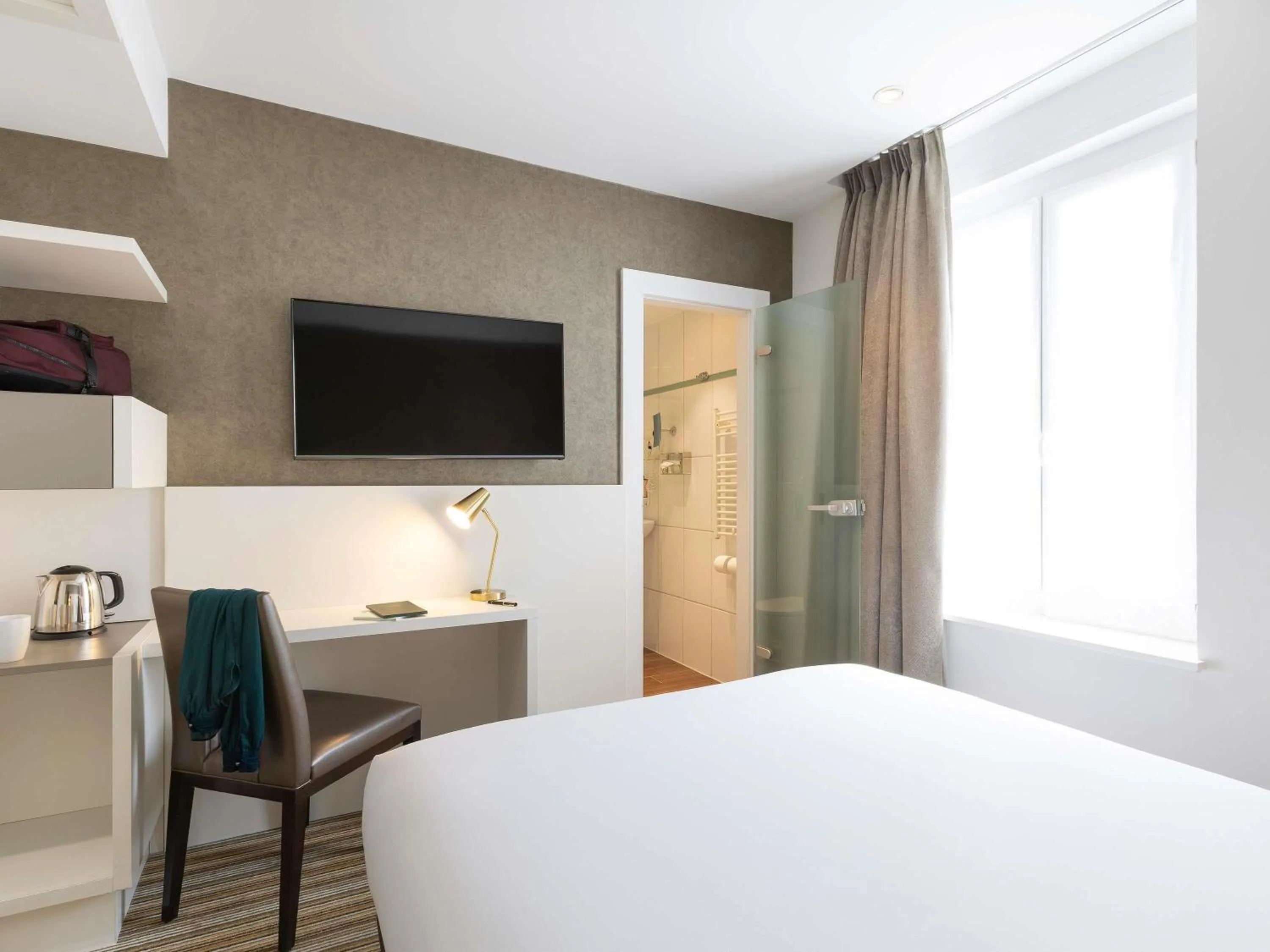 Bedroom, Bed in Mercure Strasbourg Centre Petite France