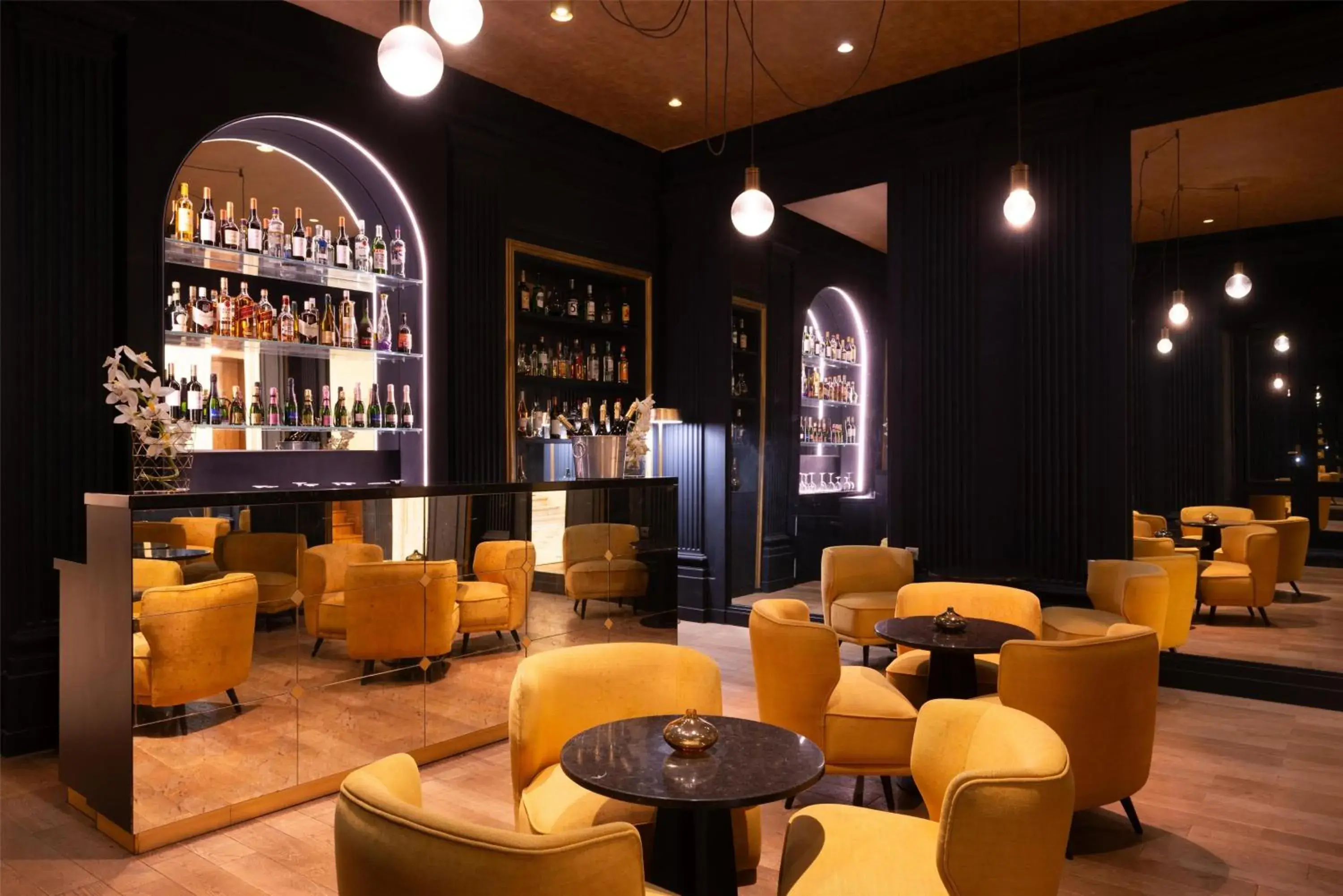 Lounge or bar in Best Western Ronceray Opéra Lounge or bar in Best Western Ronceray Opéra