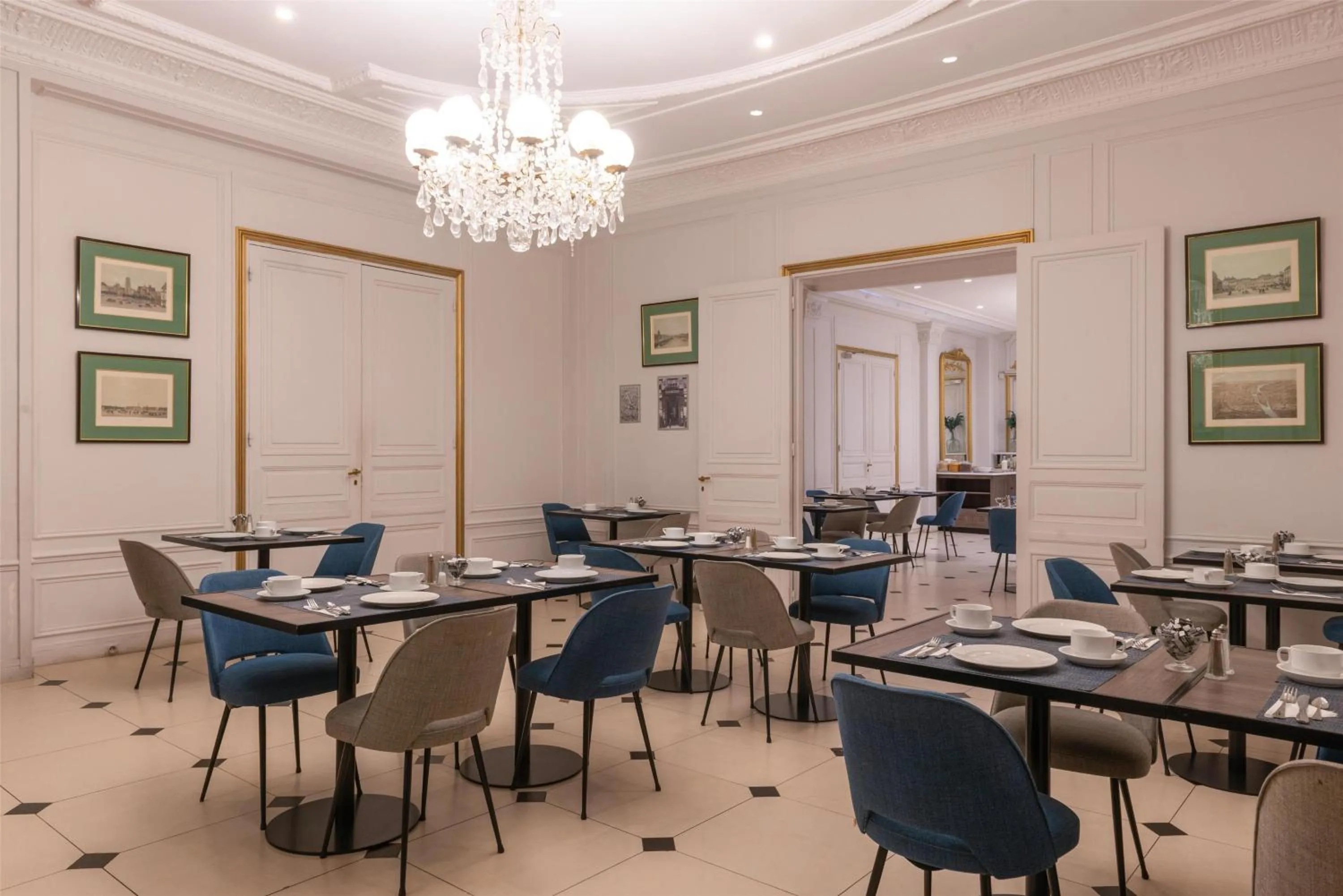 Breakfast in Best Western Ronceray Opéra