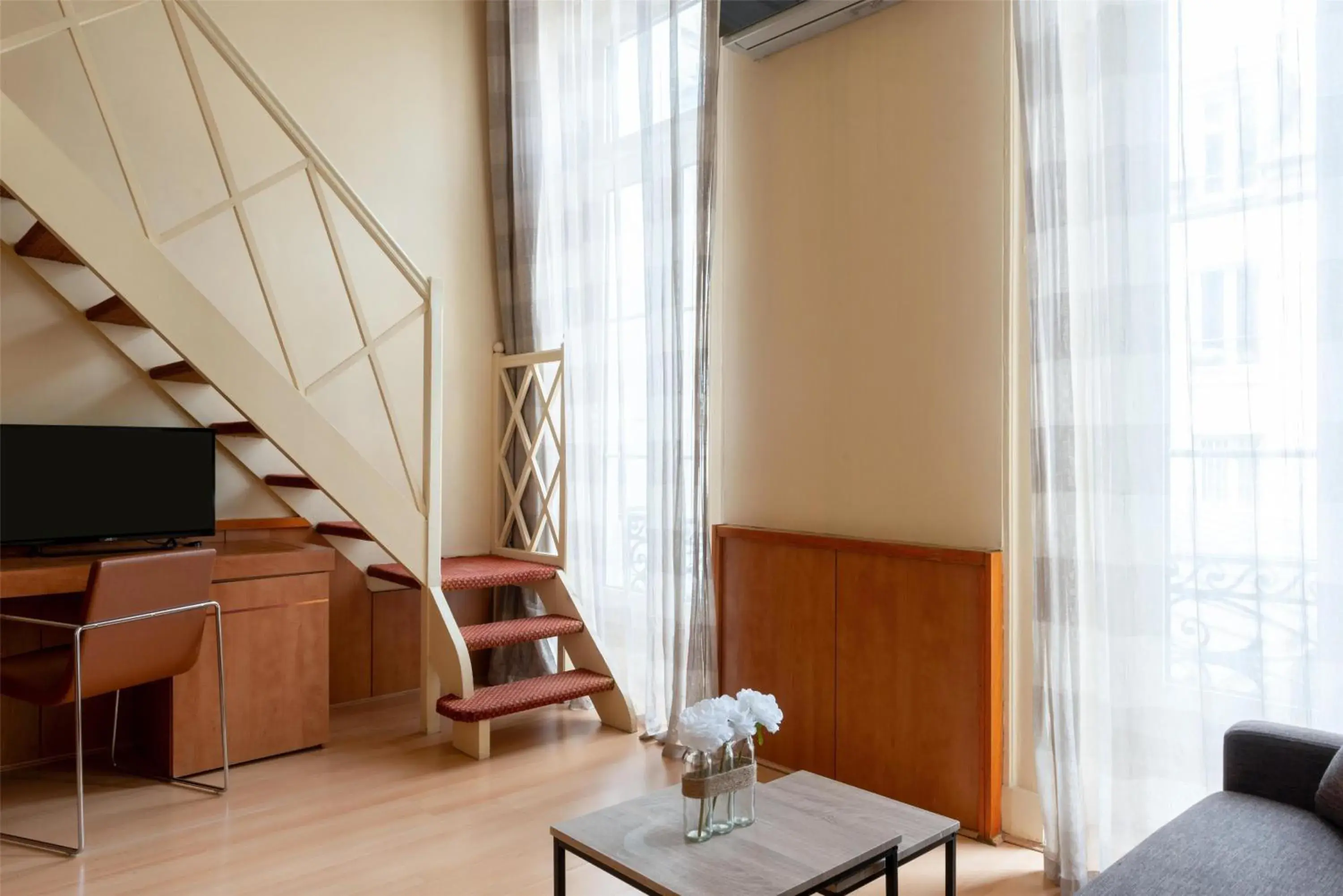 Bedroom in Best Western Ronceray Opéra Bedroom in Best Western Ronceray Opéra