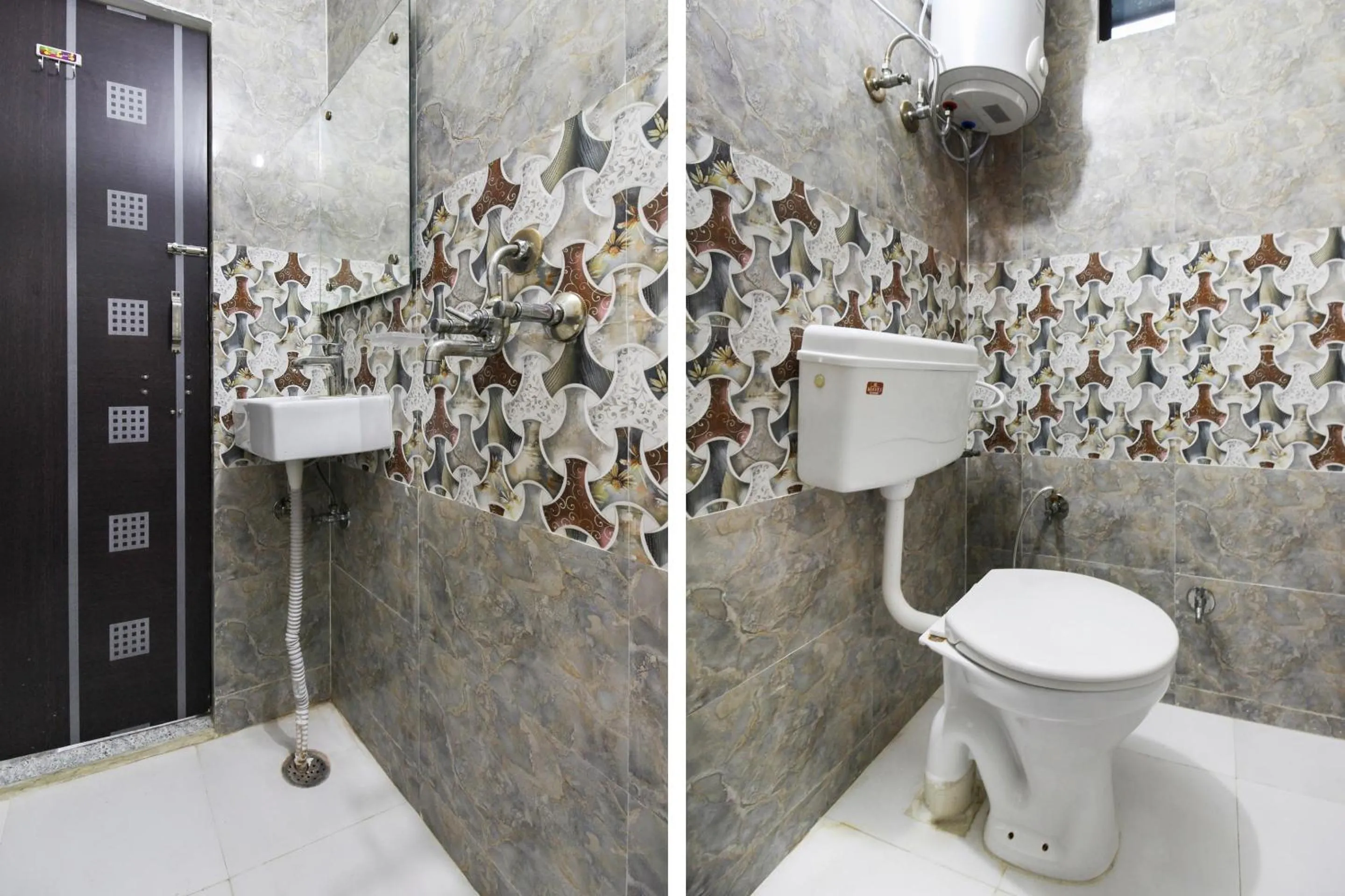 Toilet in Taj 3 Star Hotel Agra Near Taj Mahal