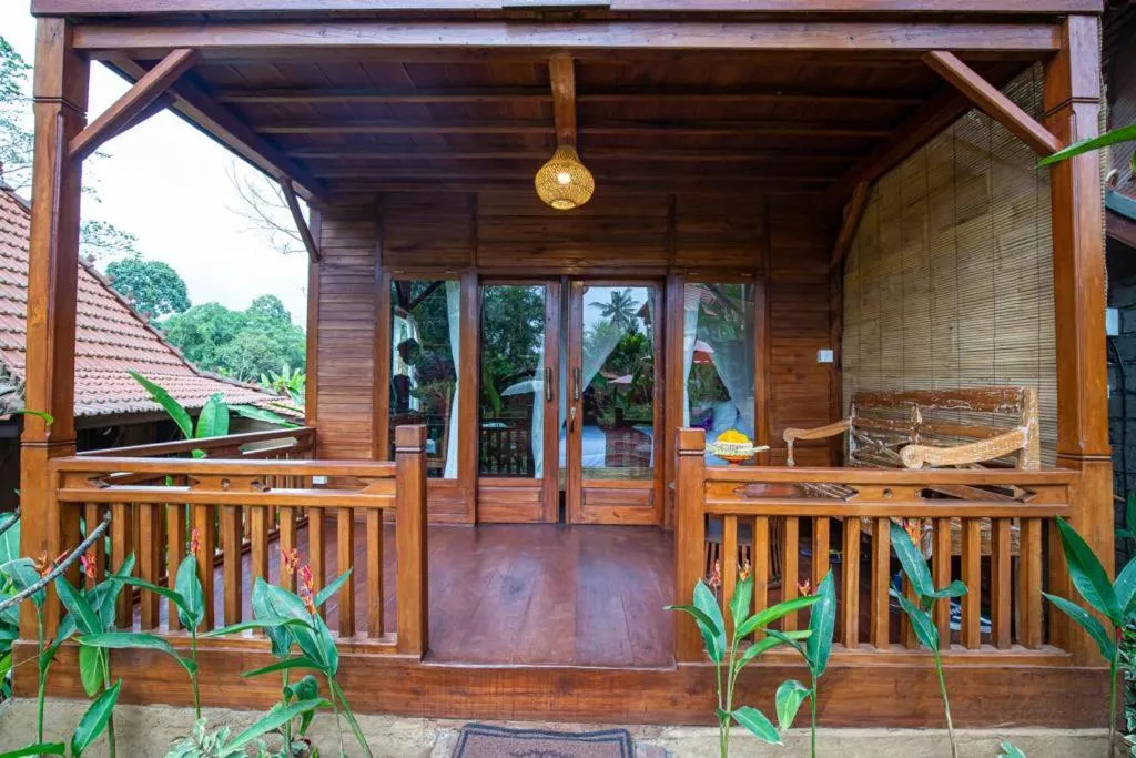 The Jungle Villa Family