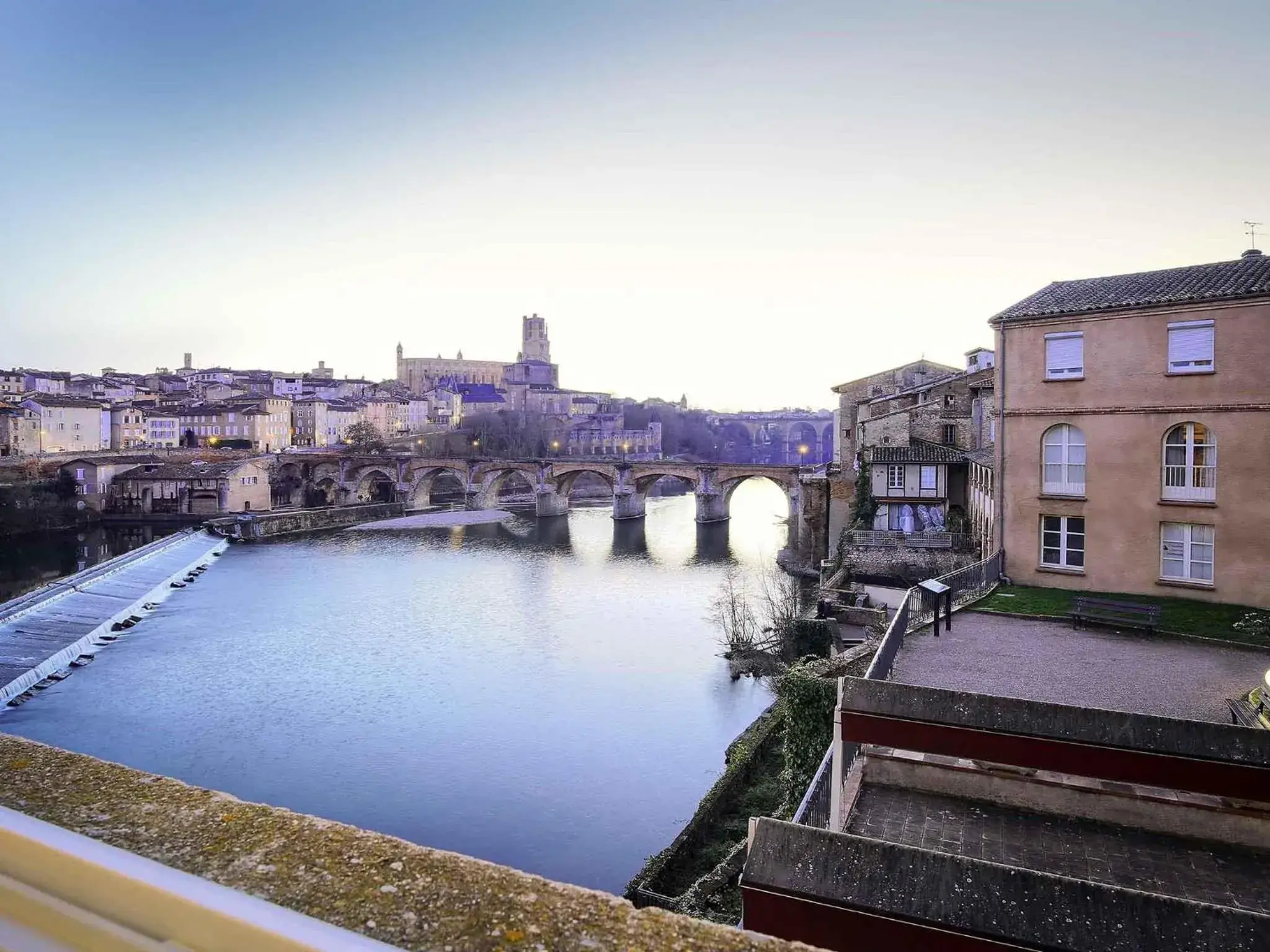 Bedroom in Mercure Albi Rives du Tarn Bedroom in Mercure Albi Rives du Tarn