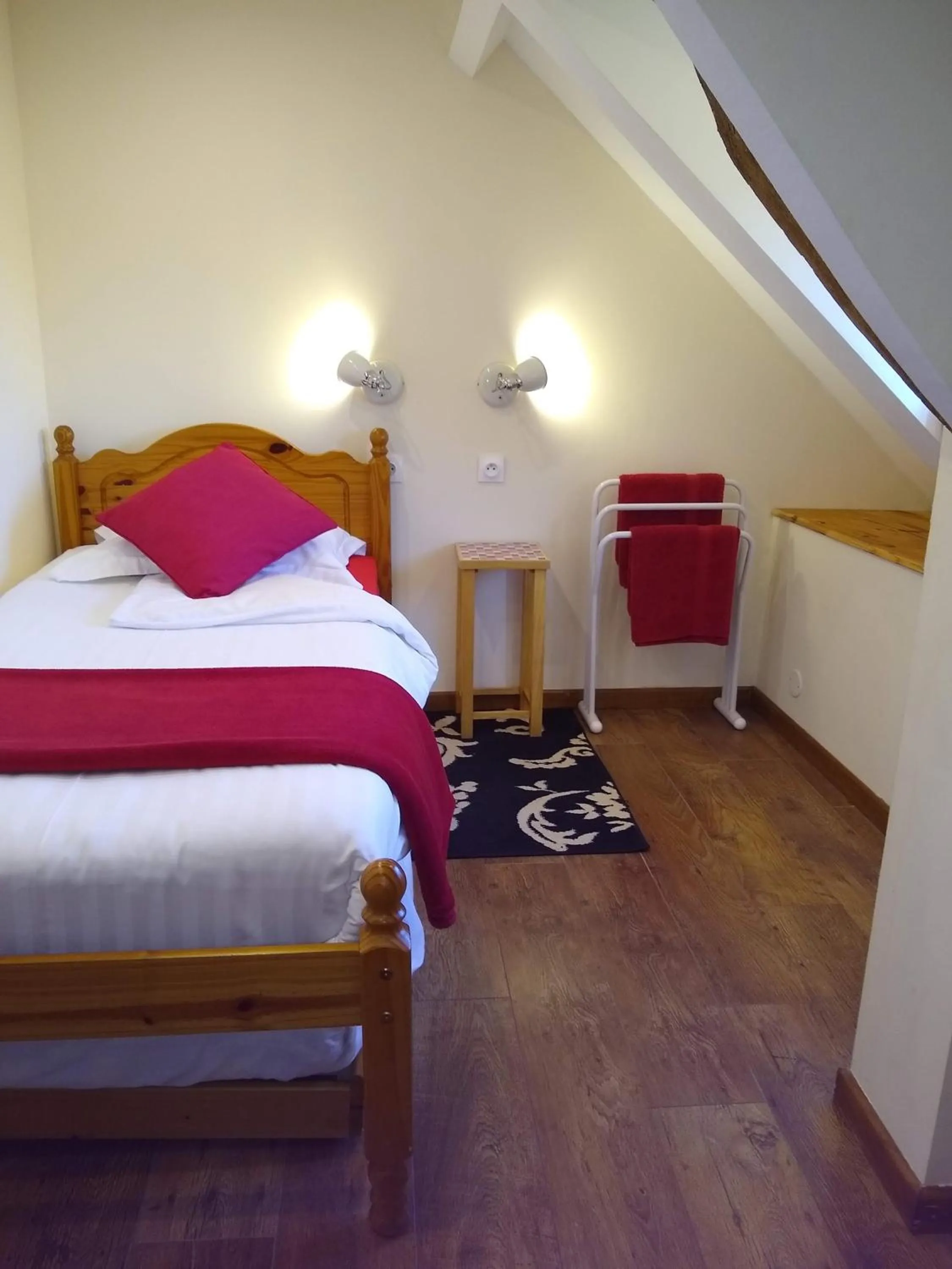 Bed in Le Jardin B&B