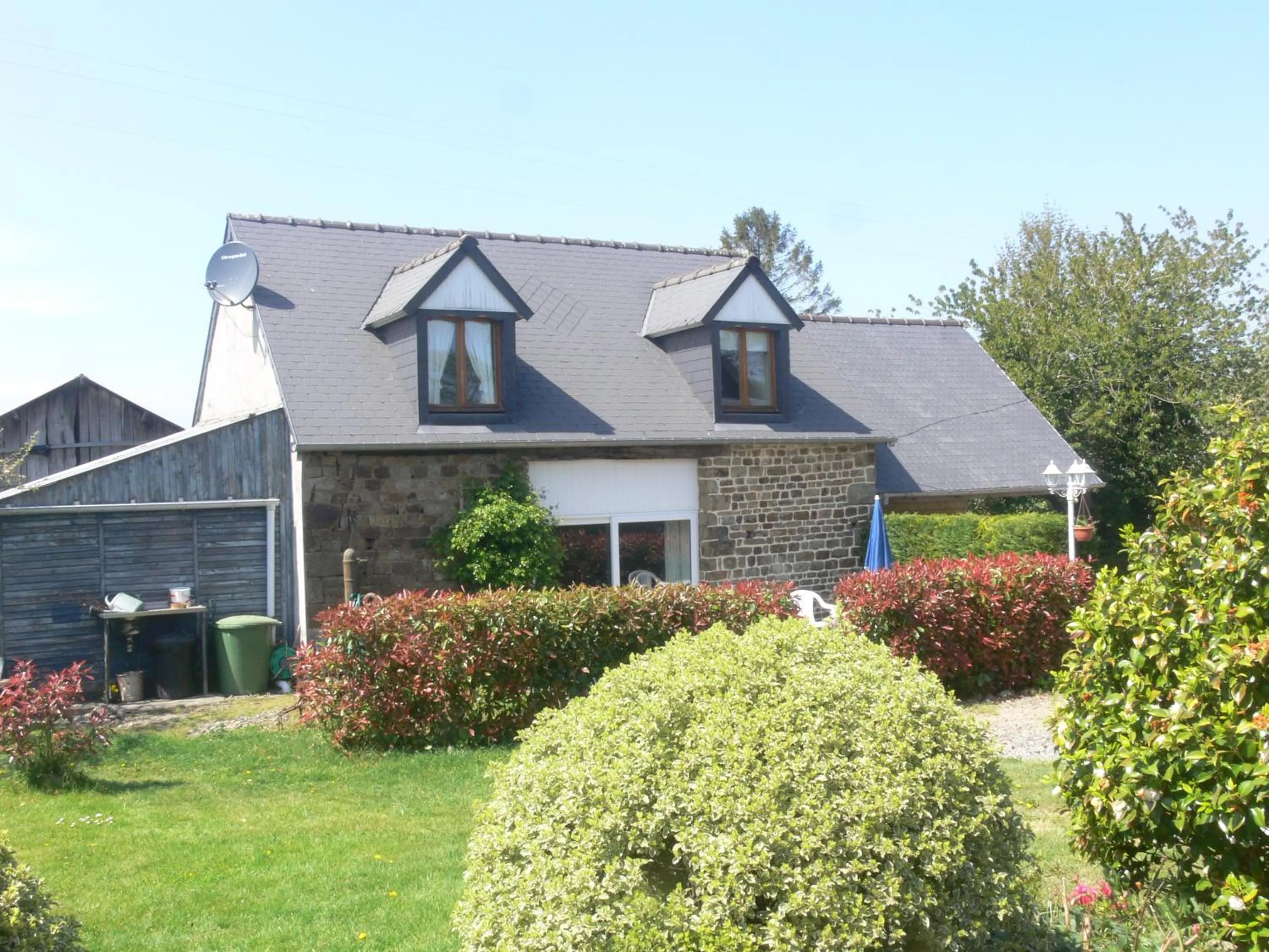 Property building in Le Jardin B&B