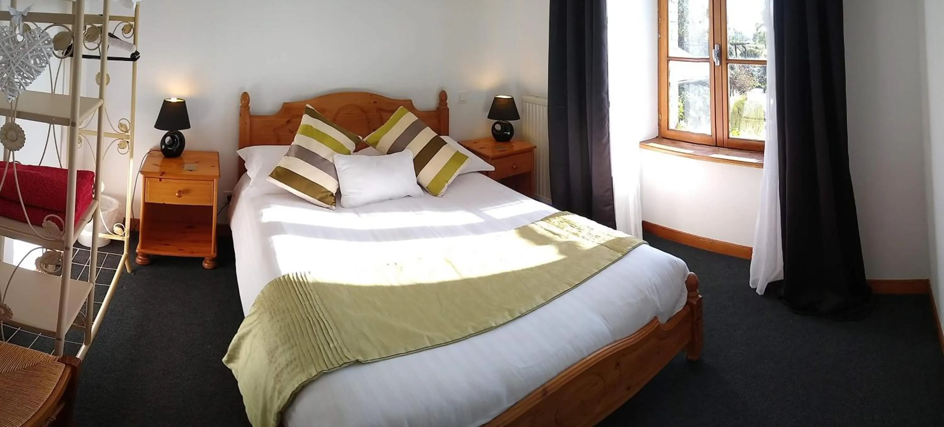 Bed in Le Jardin B&B