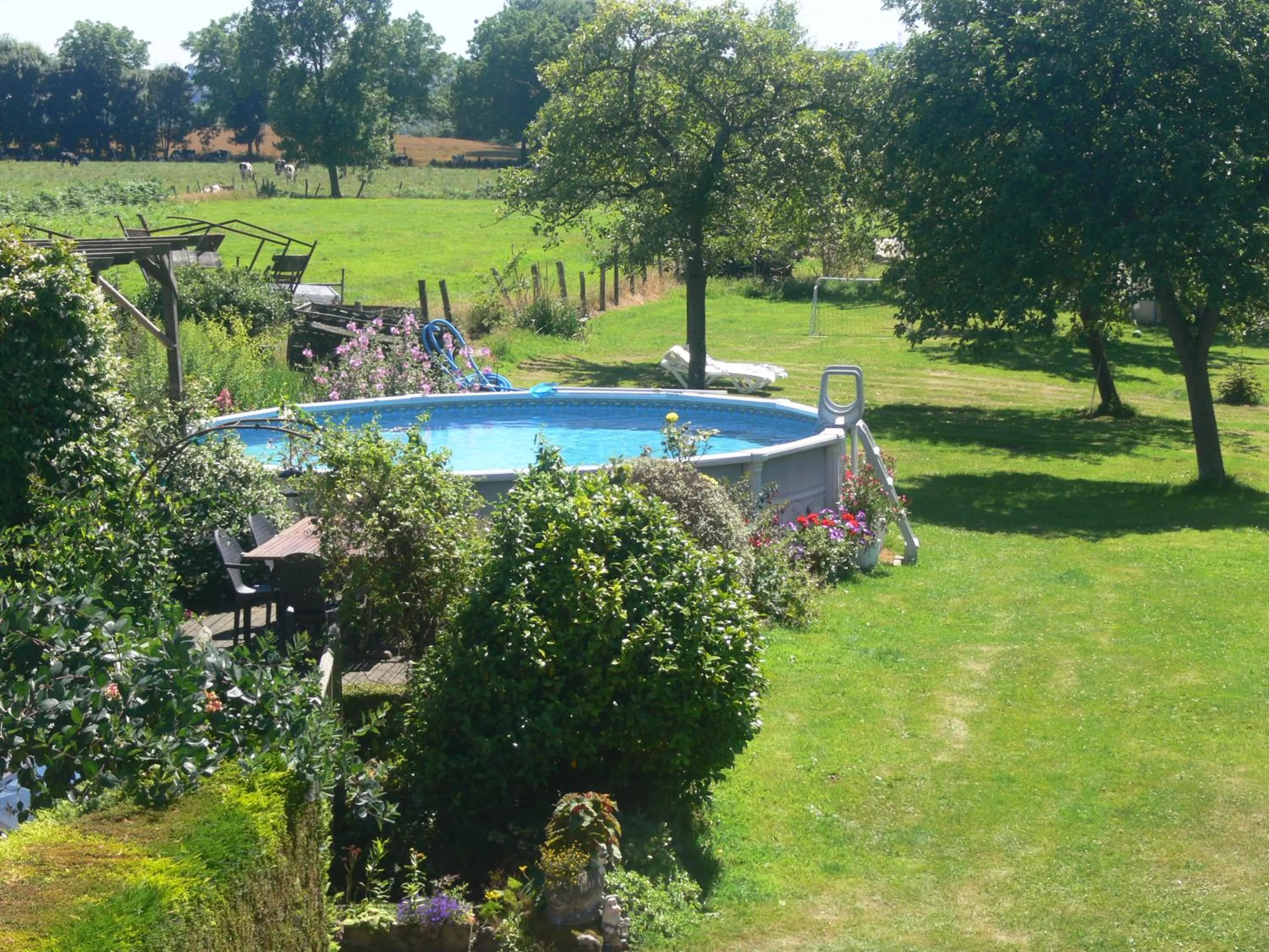 Pool view in Le Jardin B&B