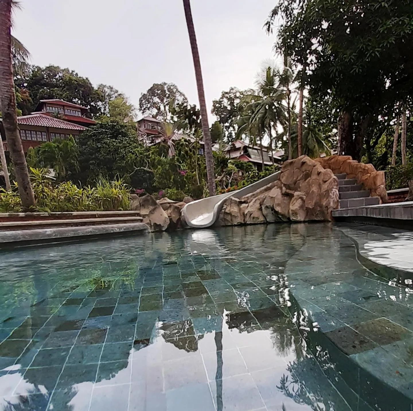 Swimming pool in Nongsa Village