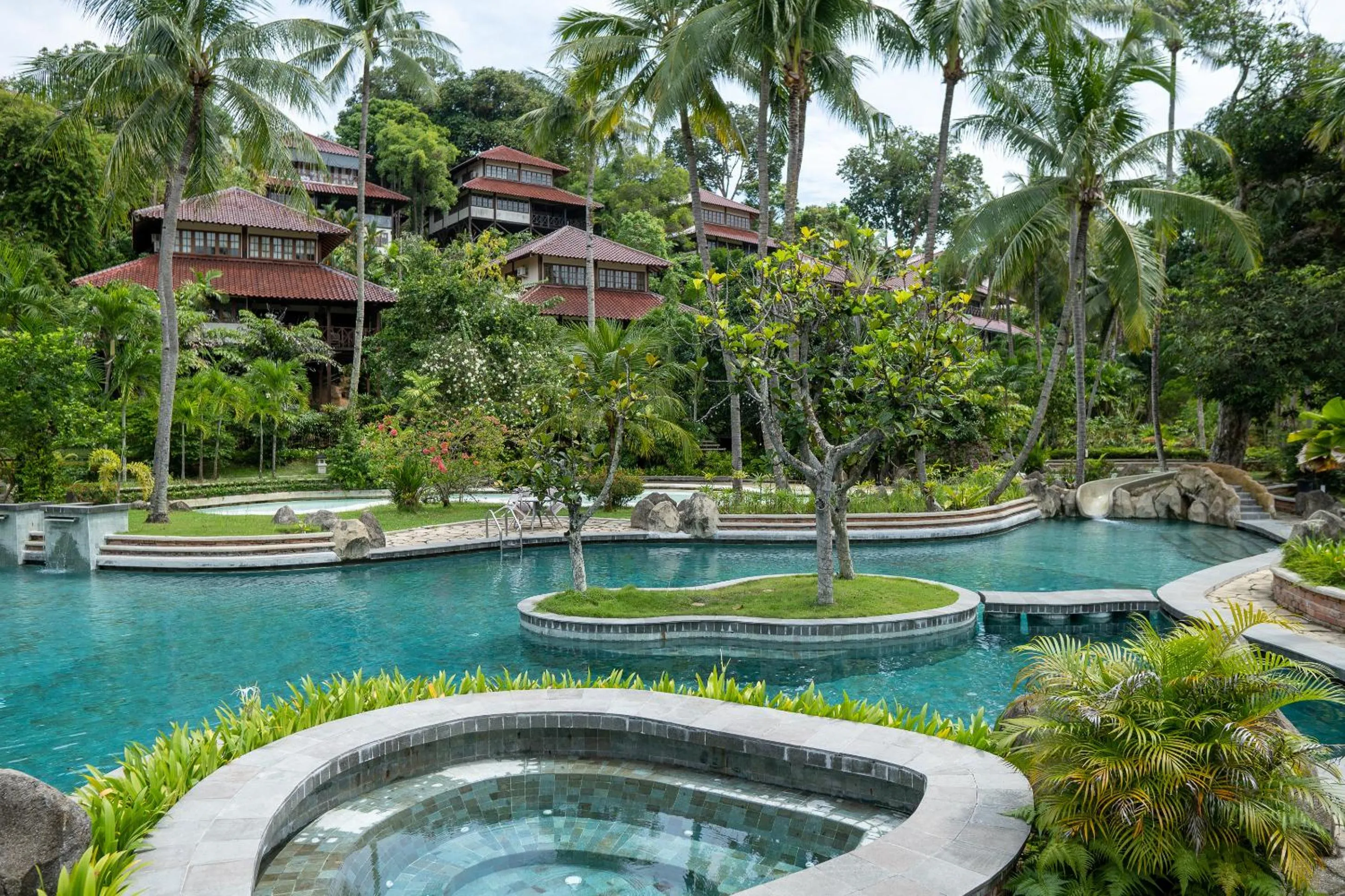 Swimming pool in Nongsa Village