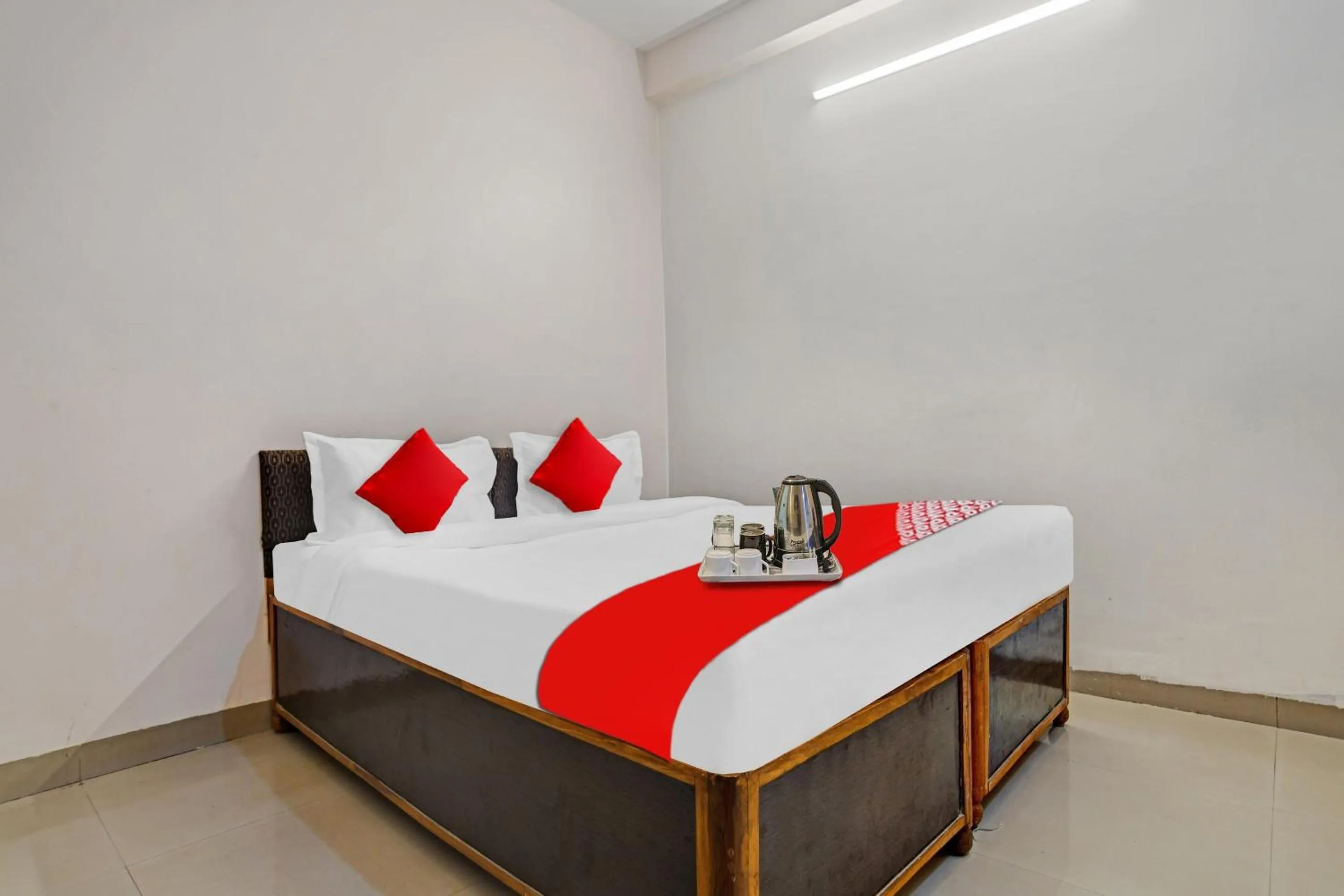 Bedroom, Bed in Hotel O SILVER PEACE