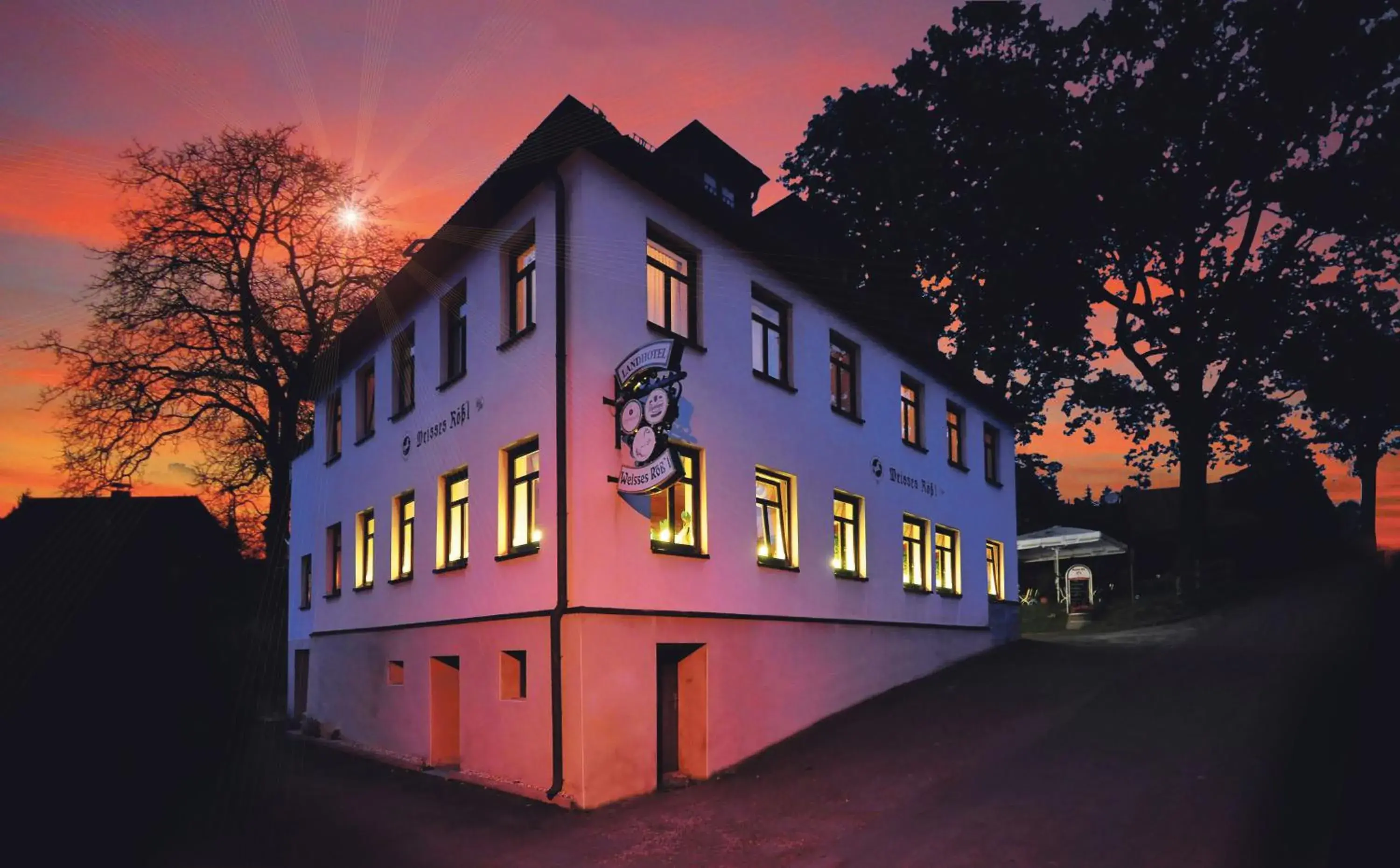 Landhotel Weisses Röß`l Landhotel Weisses Röß`l