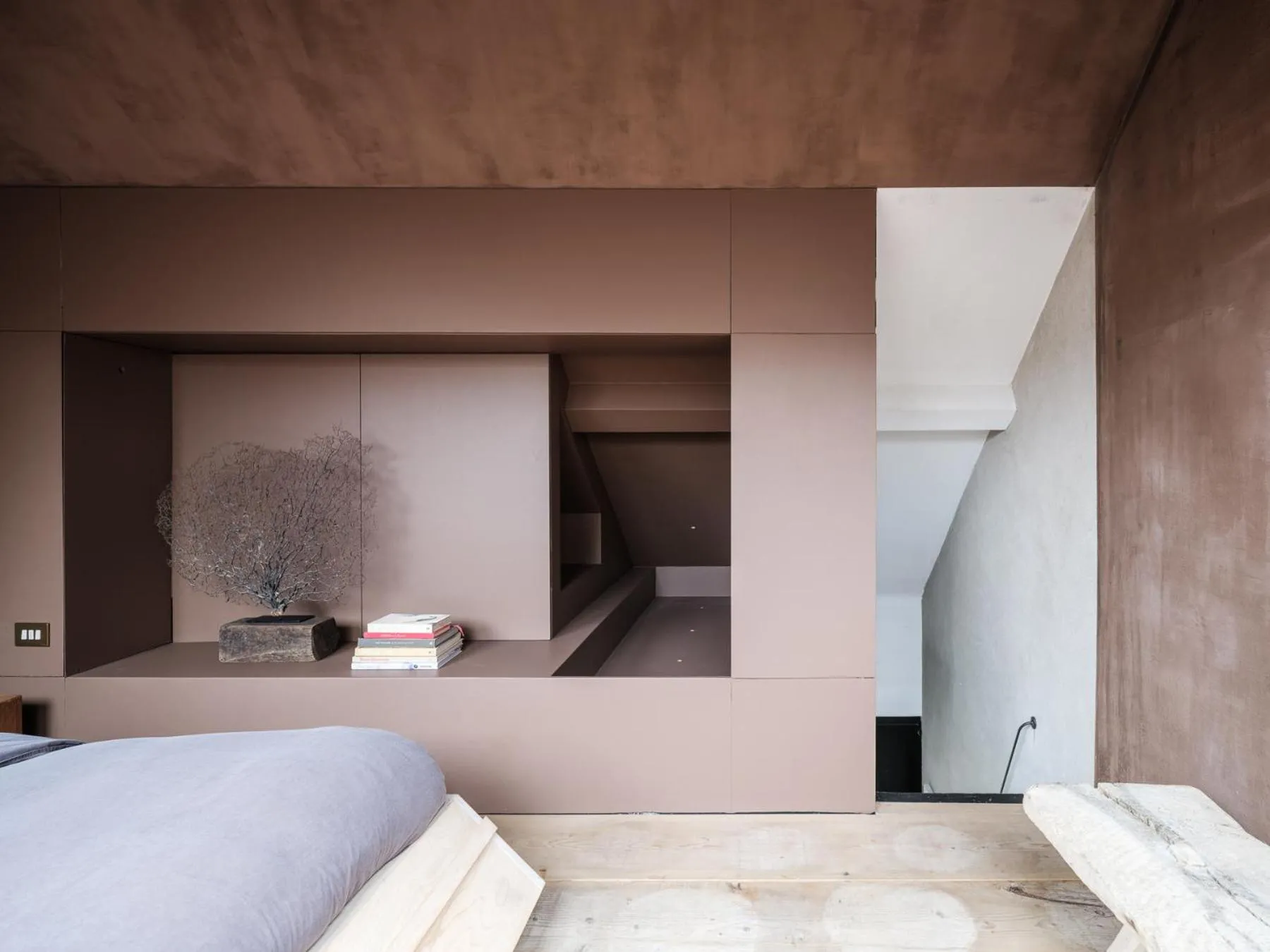 Shelter 7