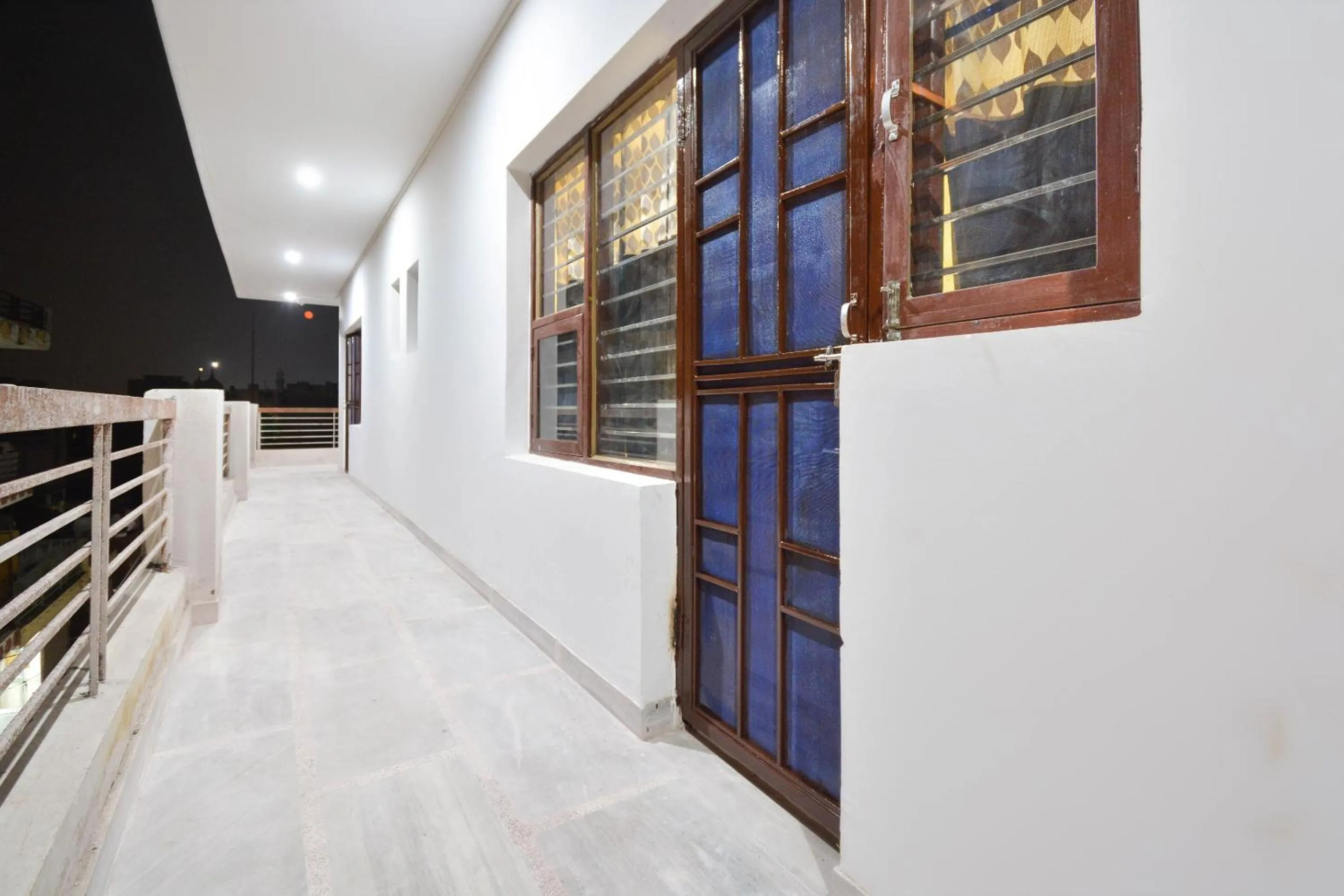 Lobby or reception in SPOT ON Hotel Diamond