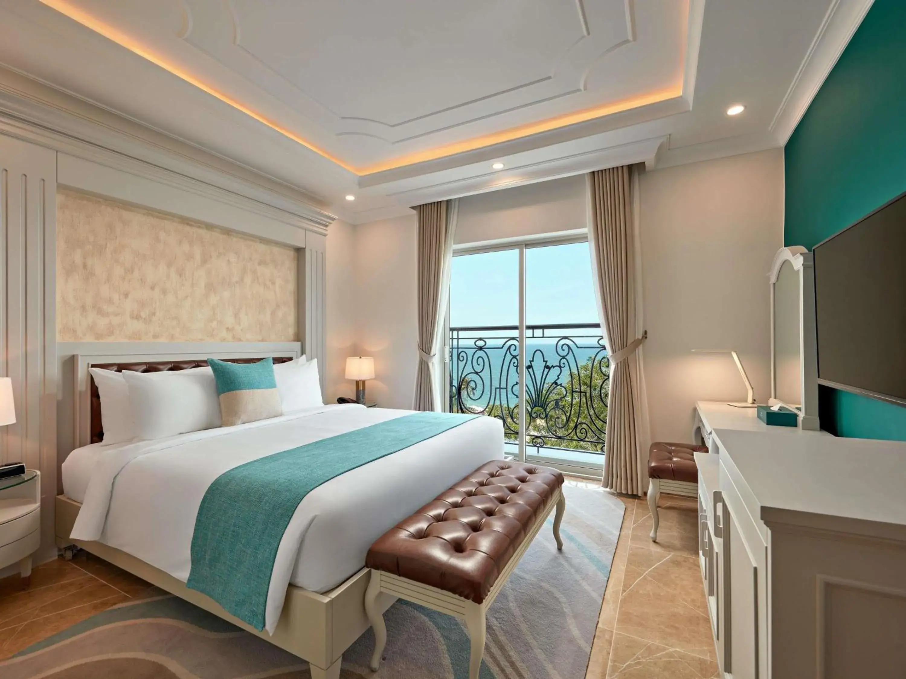 Privilege Luxe Family Room with One Double Bed and Two Single Beds in Mercure Nha Trang Beach Privilege Luxe Family Room with One Double Bed and Two Single Beds in Mercure Nha Trang Beach