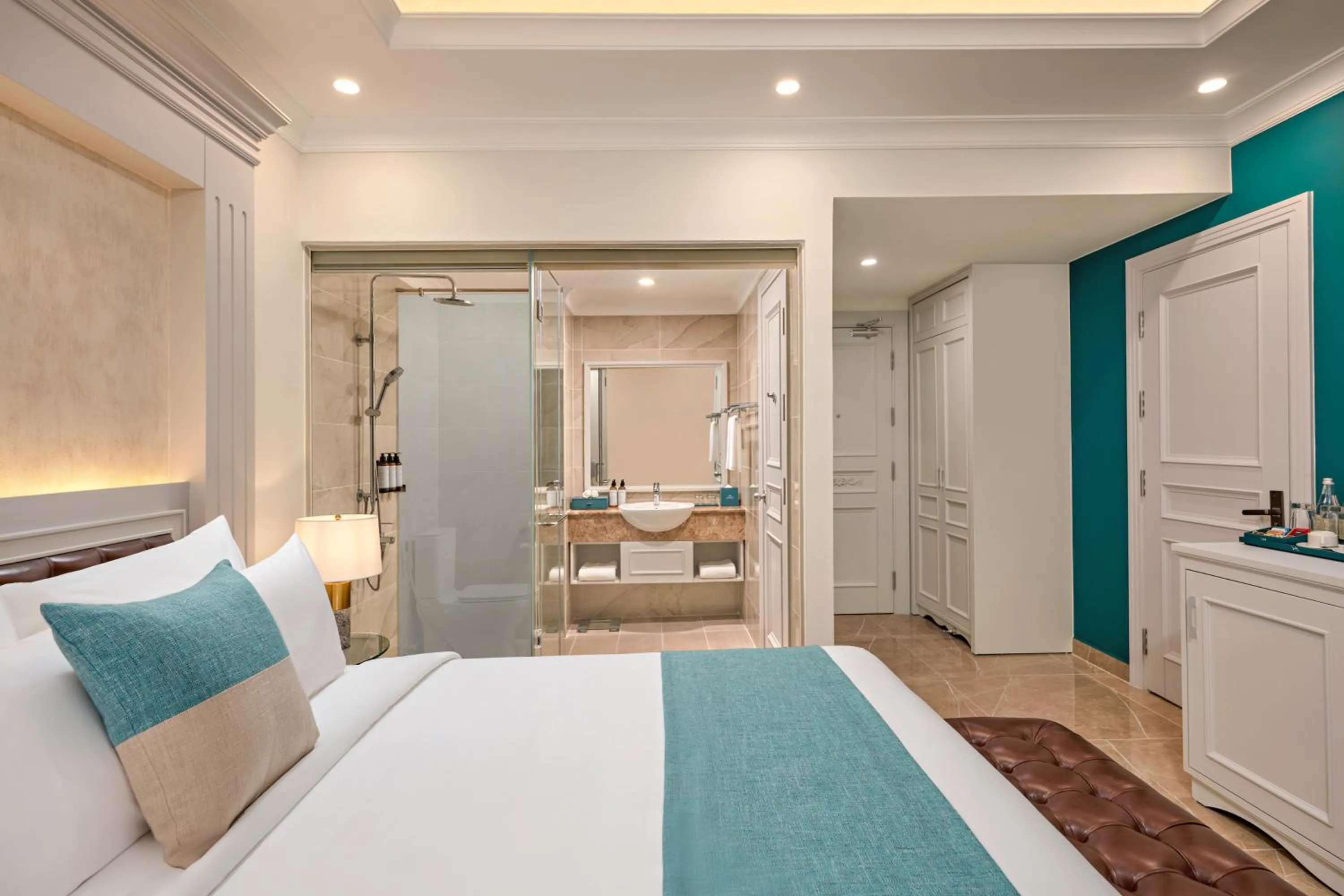 Bedroom, Bed in Mercure Nha Trang Beach