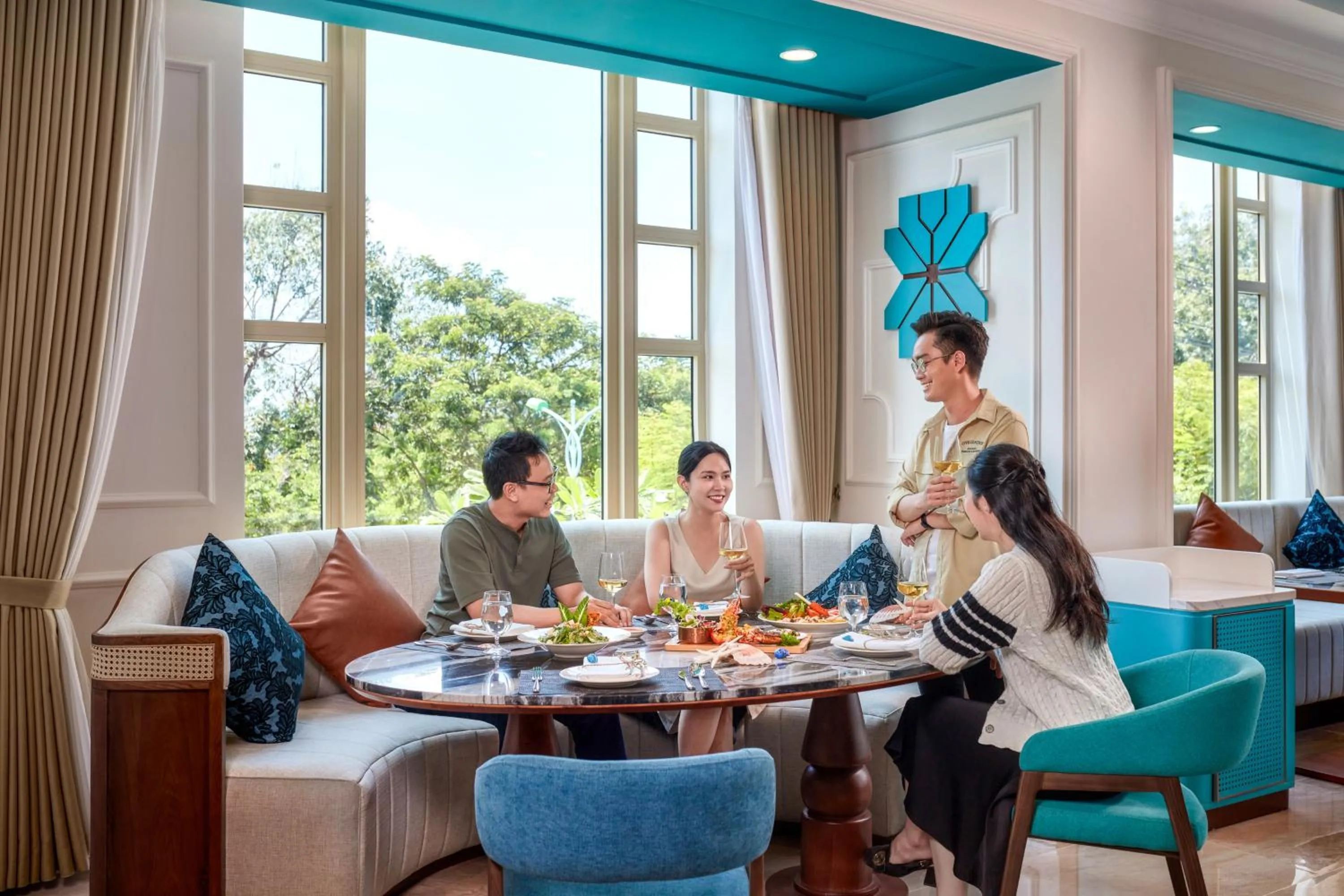 Restaurant/places to eat in Mercure Nha Trang Beach