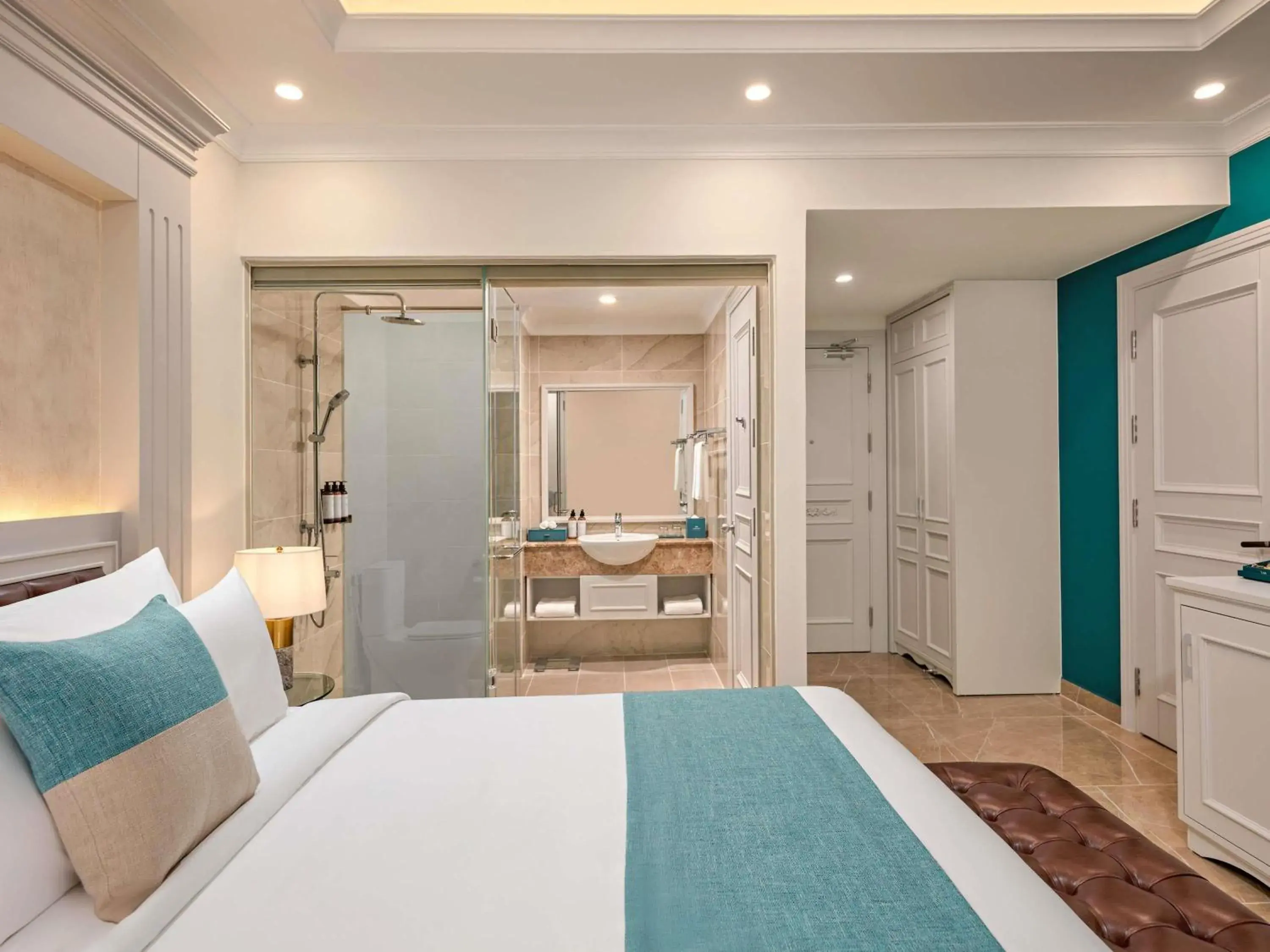 Classic Superior Family Room with One Double Bed and Two Single Beds in Mercure Nha Trang Beach Classic Superior Family Room with One Double Bed and Two Single Beds in Mercure Nha Trang Beach