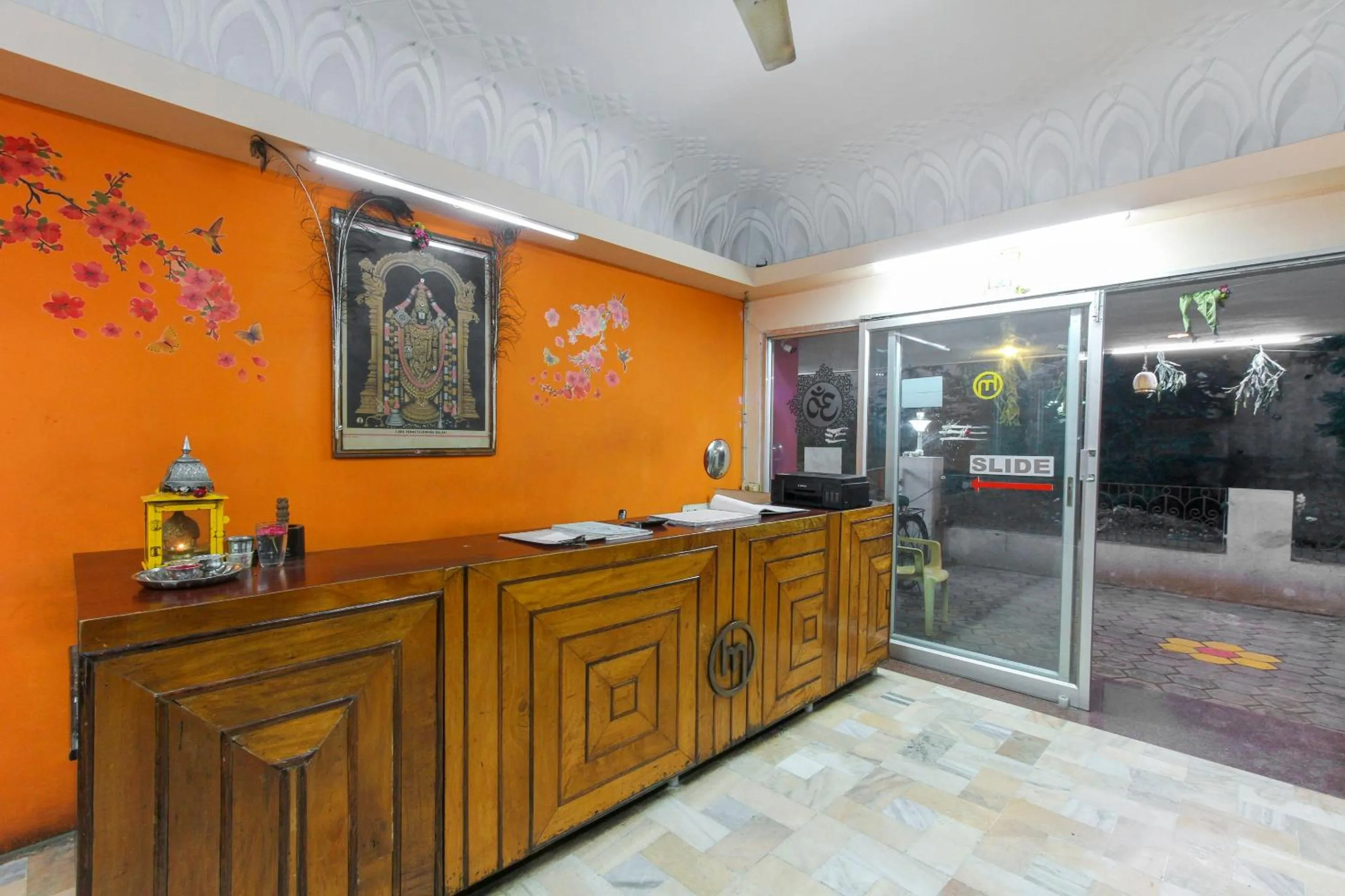 Lobby or reception in Super Hotel O Maruthi