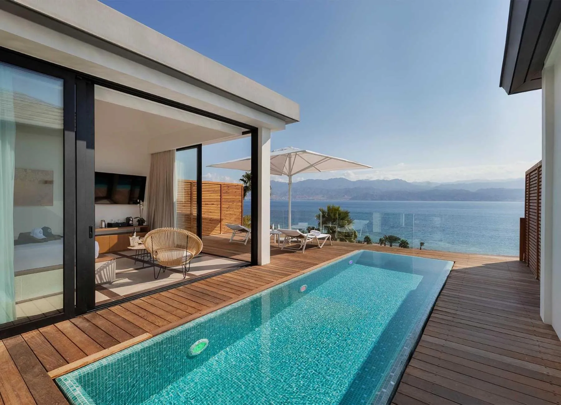 Balcony/Terrace in Herbert Samuel Royal Shangri-La Eilat