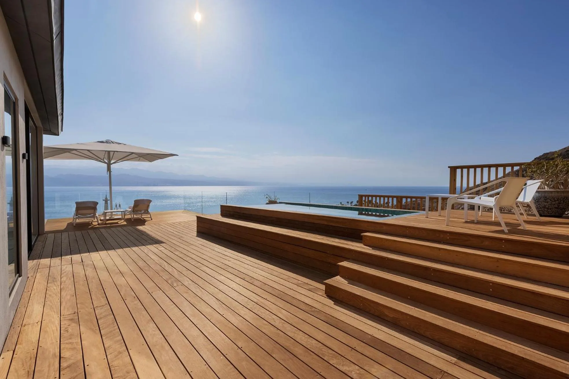 Balcony/Terrace in Herbert Samuel Royal Shangri-La Eilat