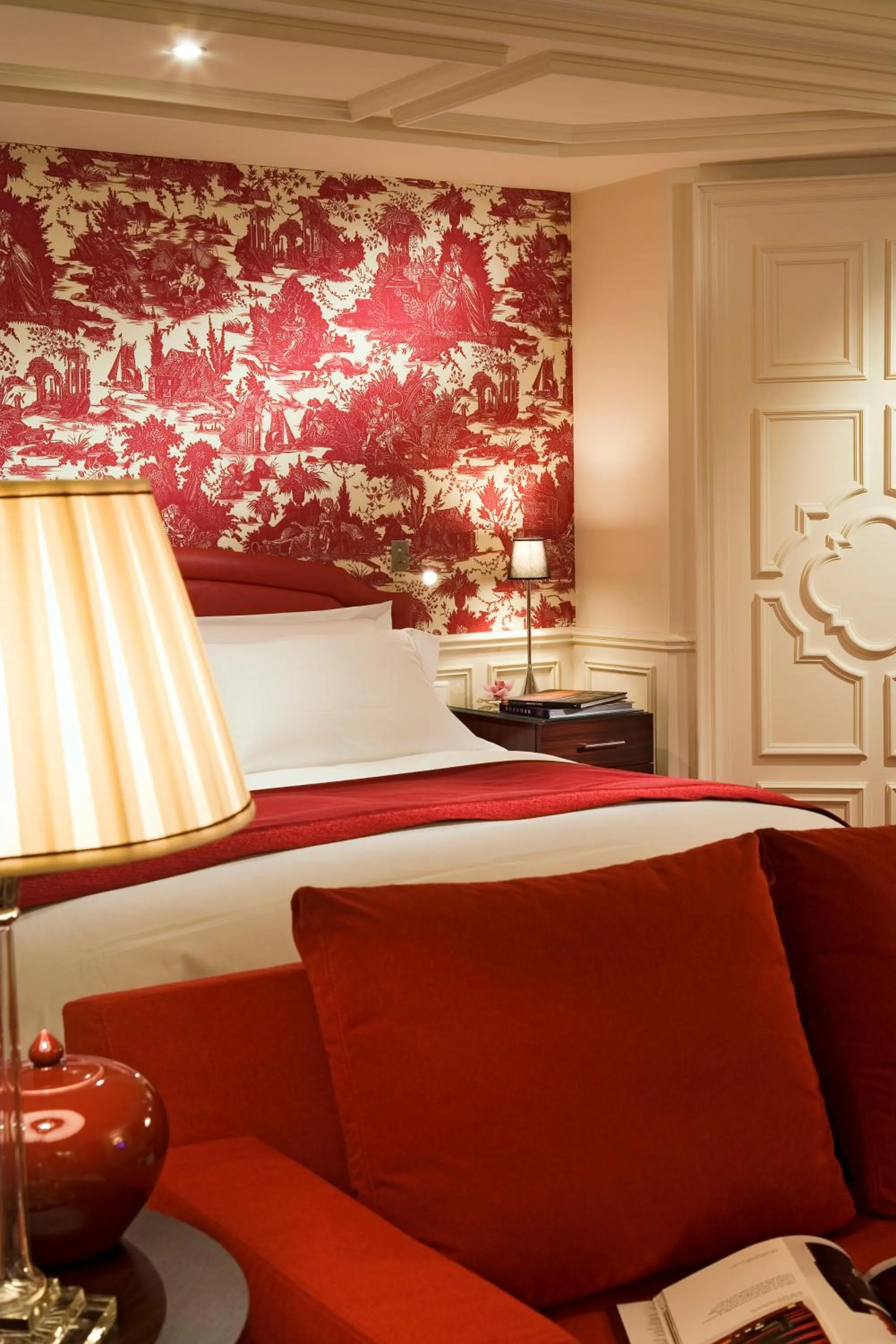 Bedroom in Le Royal Hotel Lyon - MGallery Collection