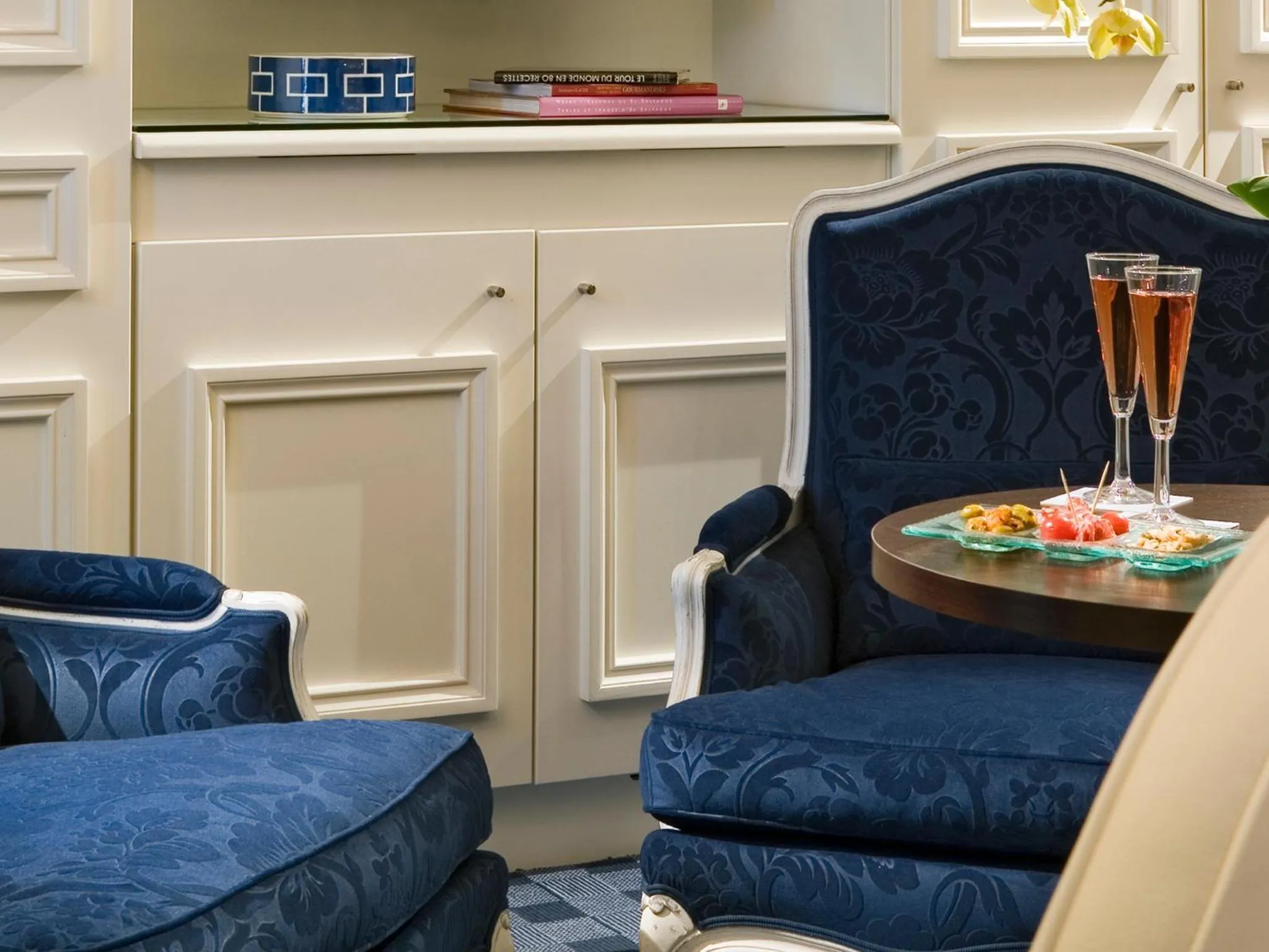 Bedroom in Le Royal Hotel Lyon - MGallery Collection