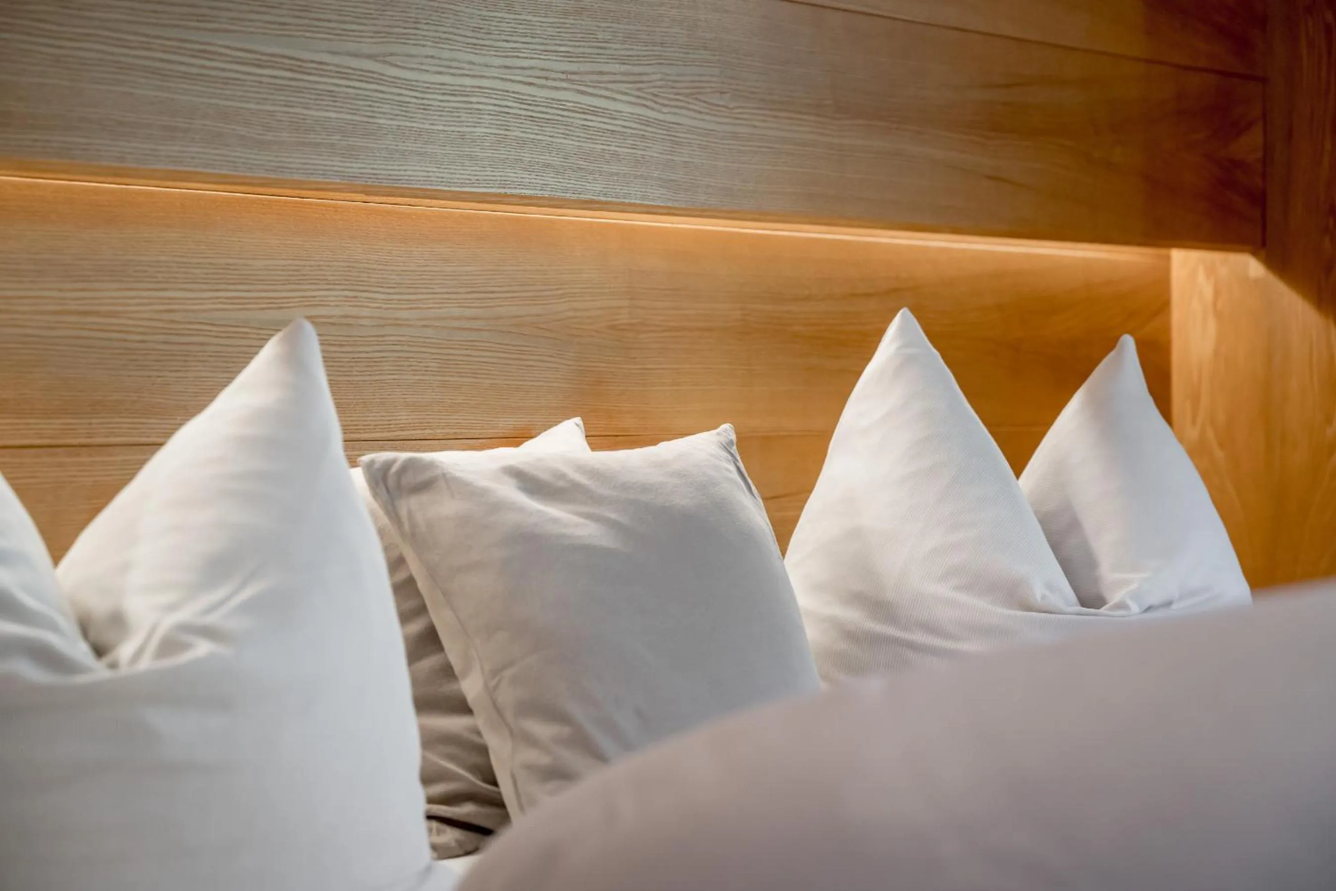 Decorative detail, Bed in Corso`s Annabell - Bed & Breakfast