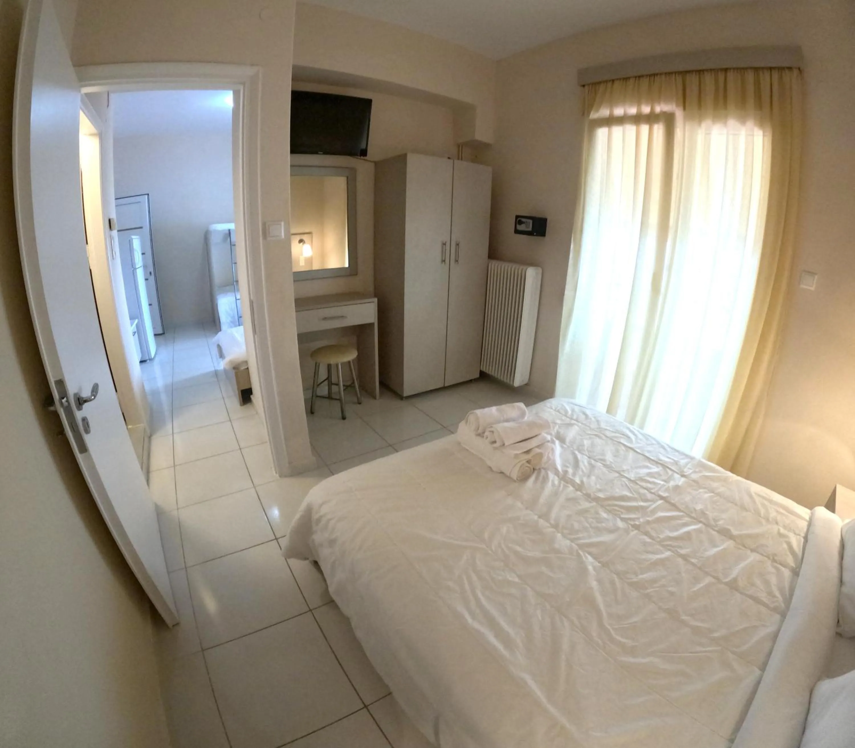 Eleni Kandilari Rooms