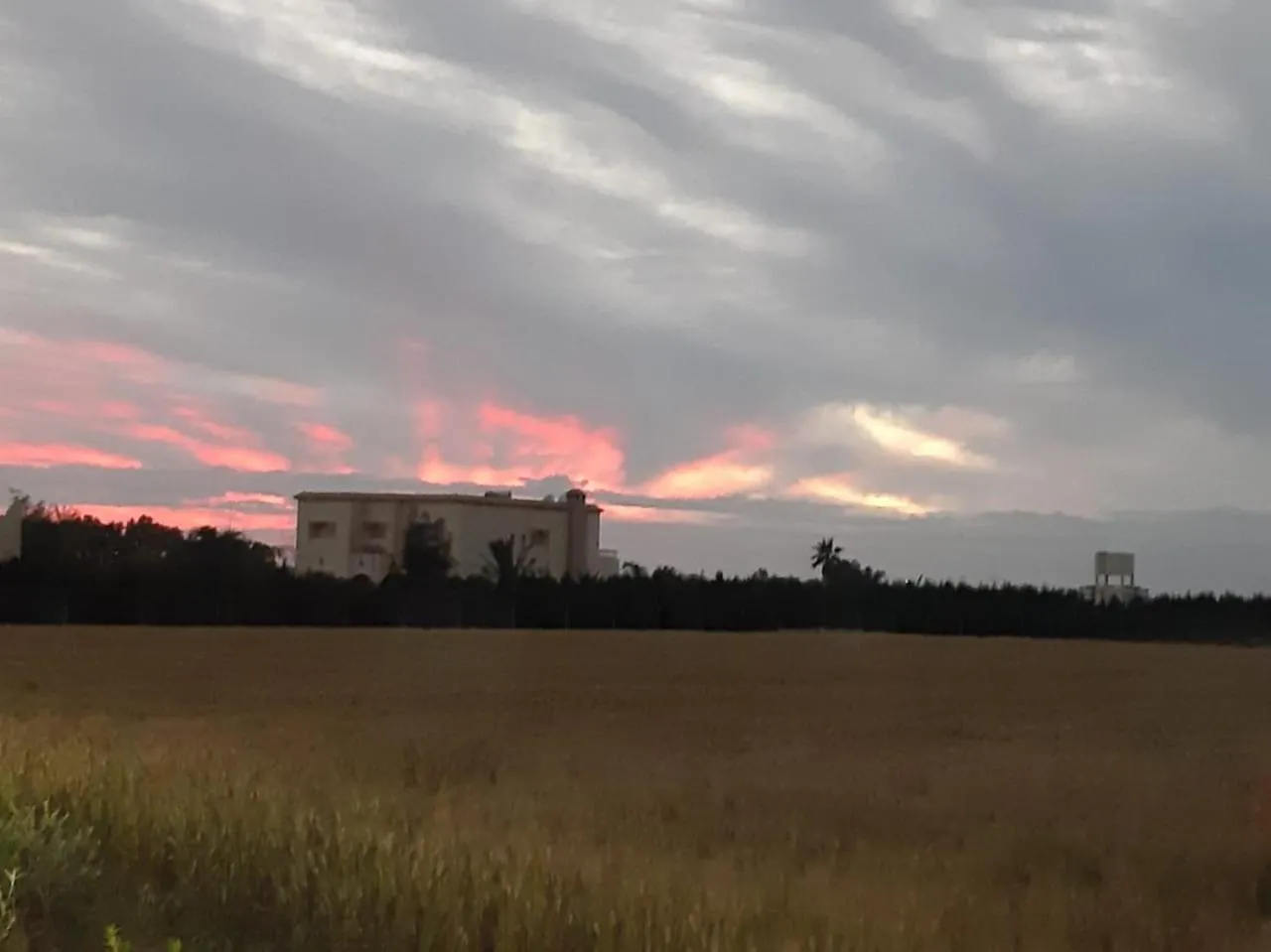 Sunset in Riad TANJIL