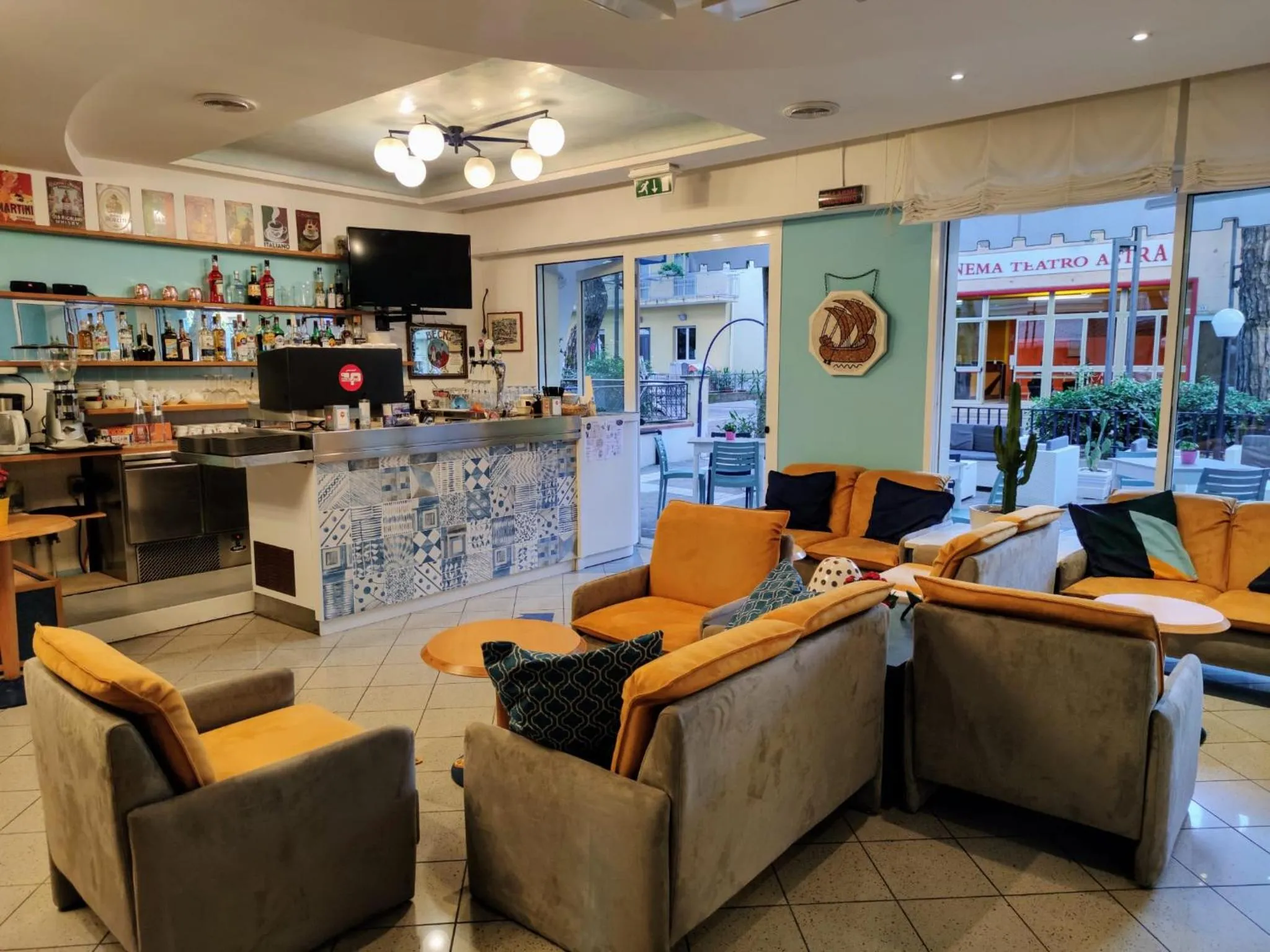 Lounge or bar in Hotel Adria B&B - Colazione fino alle 12