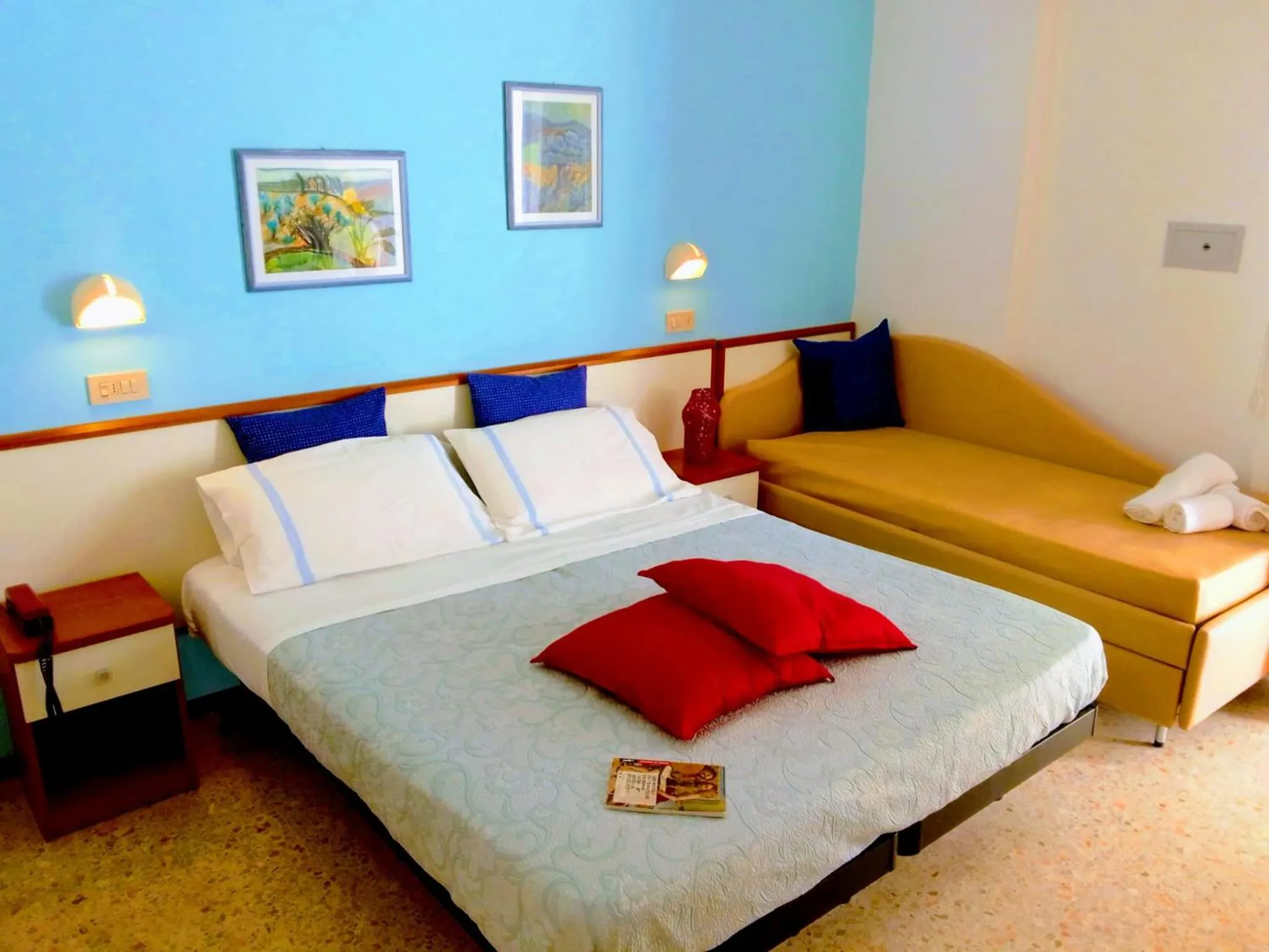 Bed in Hotel Adria B&B - Colazione fino alle 12